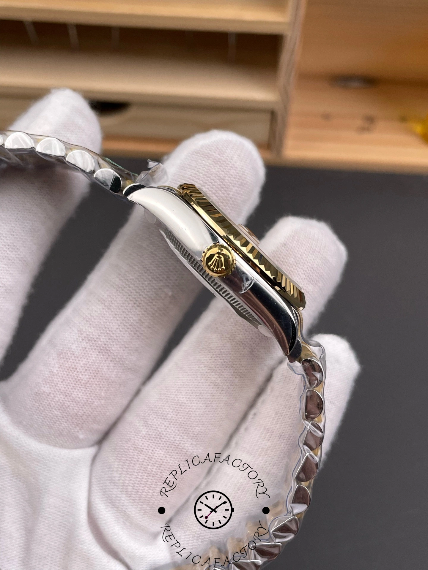 Rolex Datejust 31mm Stainless Steel and Yellow Gold 278273 0026 Champagne Diamond Jubilee