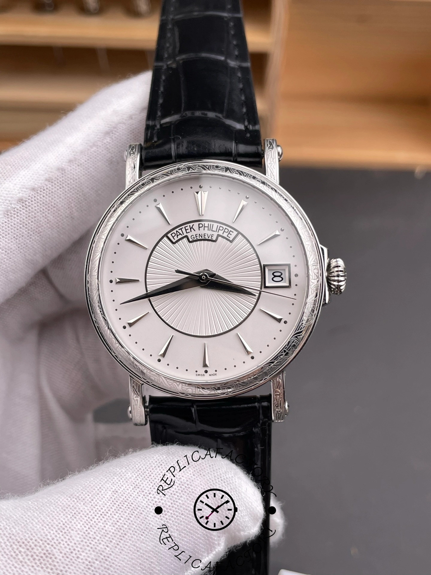 Patek Philippe Calatrava 5153G-001 Guillouche Dial 38mm
