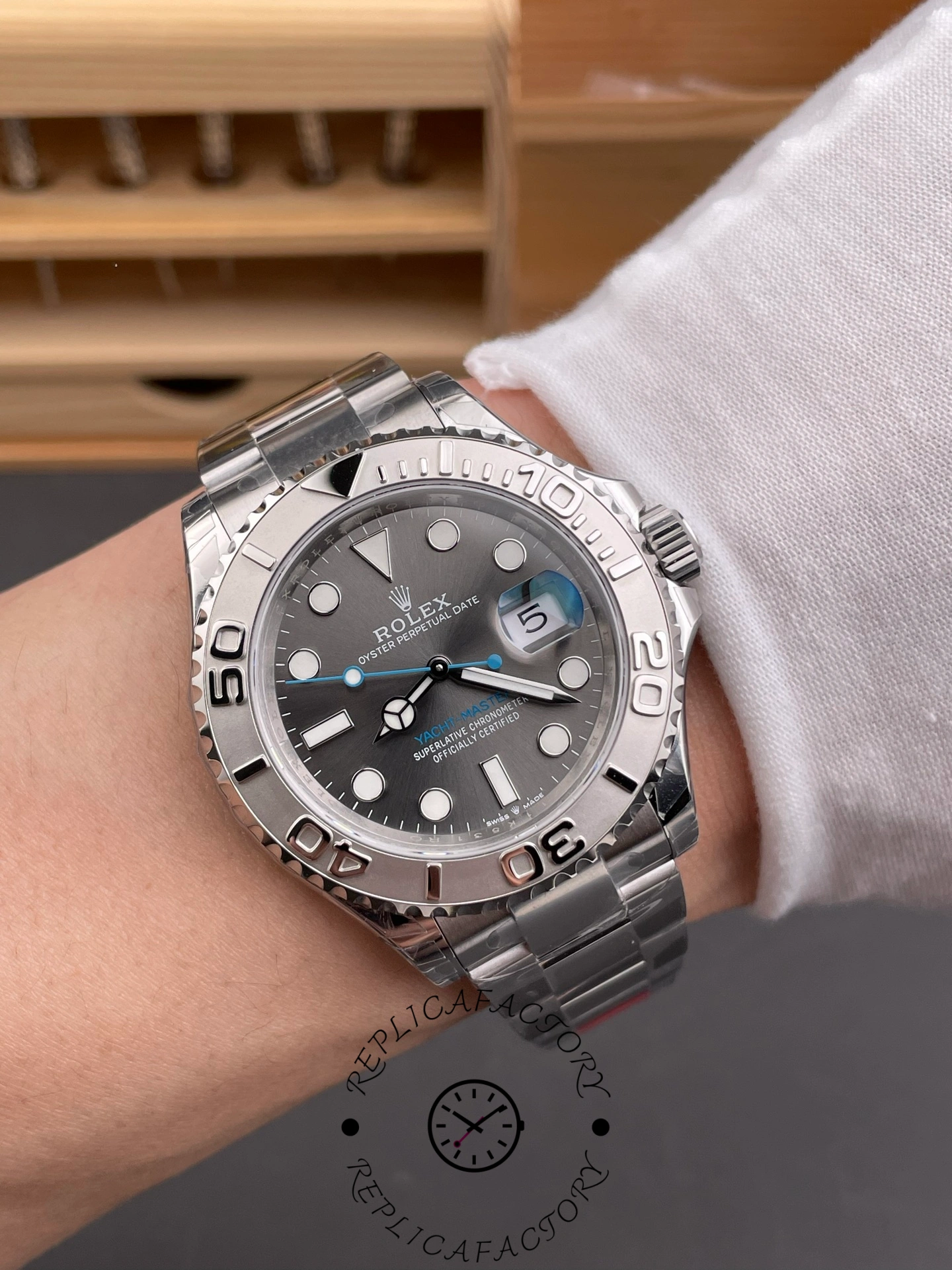 Rolex Yacht-Master 126622-0001 Platinum Bezel Dark Rhodium Grey Dial 40MM Mens Replica Watch