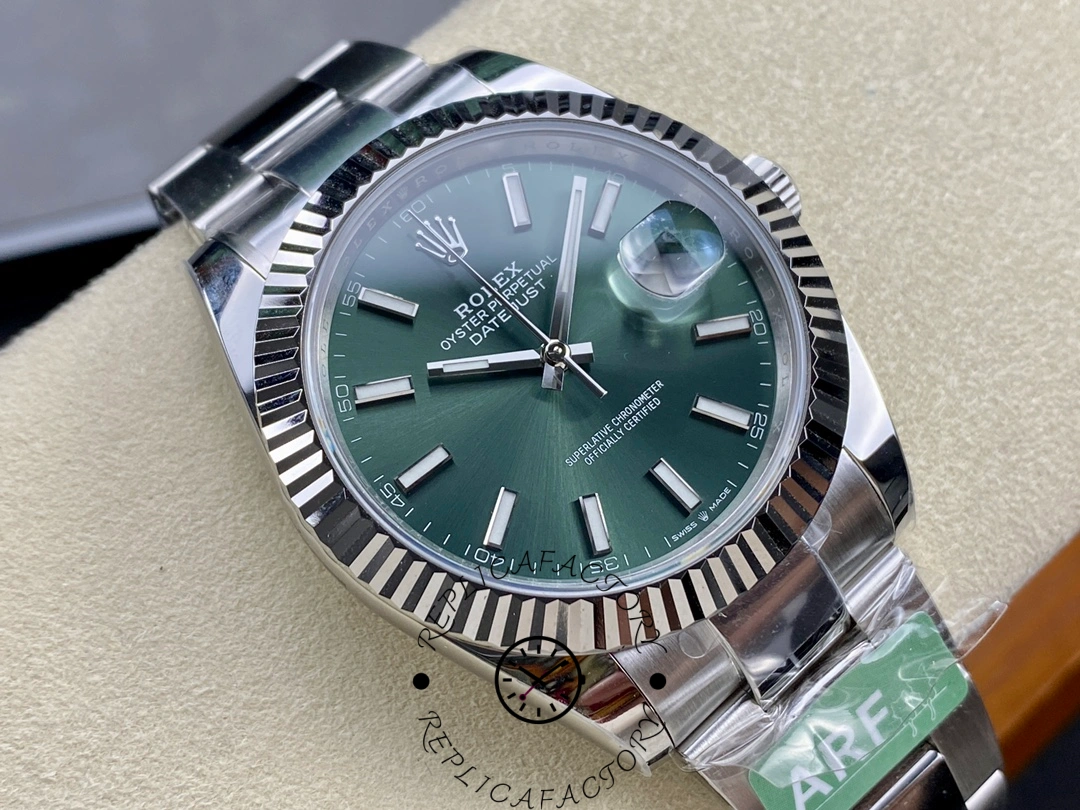 Rolex Datejust 41mm Fluted Bezel Green Dial m126334 0027 Mens Replica Watch