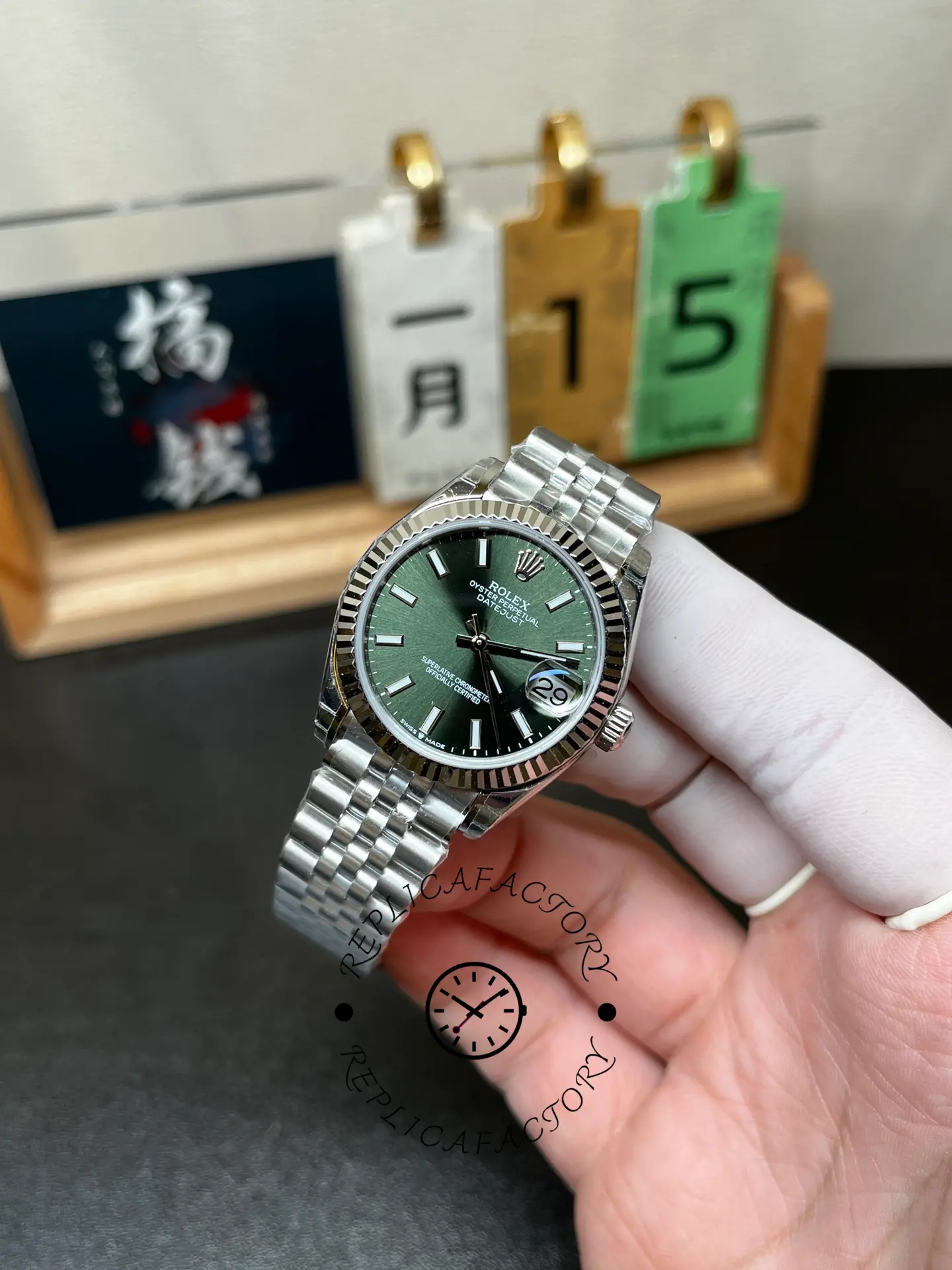 Rolex Datejust 31mm Stainless Steel 278274 0018 Mint Green Index Jubilee