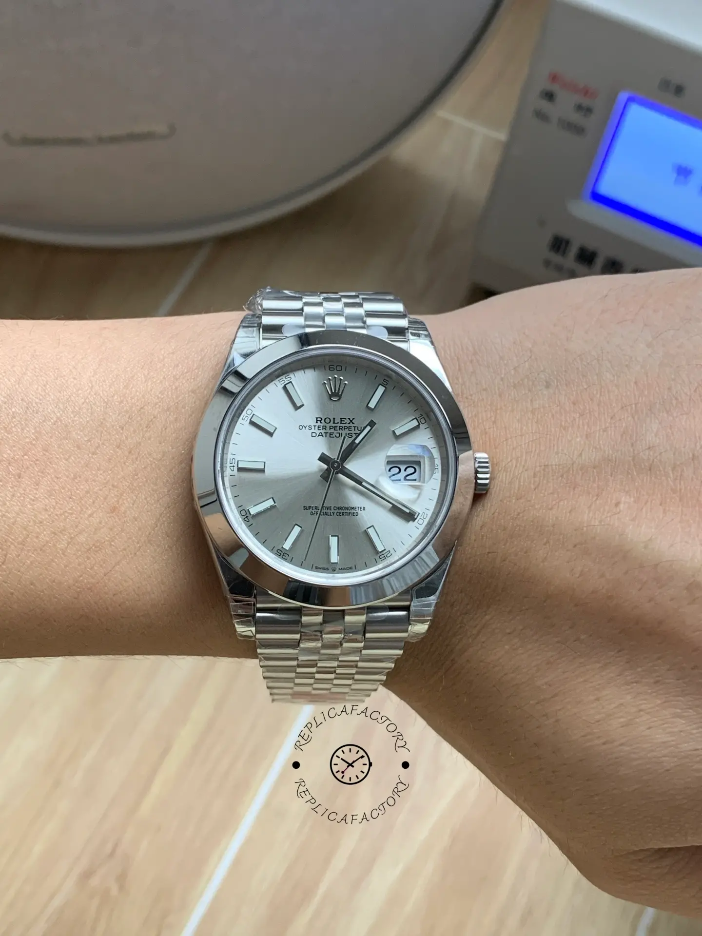 Rolex Datejust 41mm m126300 0004 Silver Stick DIal  Oystersteel Case Domed Bezel