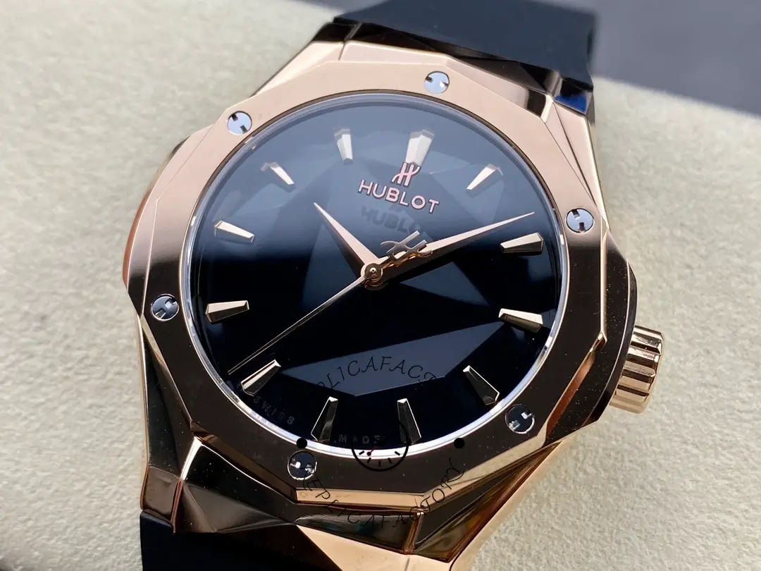 Hublot Classic Fusion 550.OS.1800.RX.ORL19 angled view, faceted Orlinski-style bezel edges.