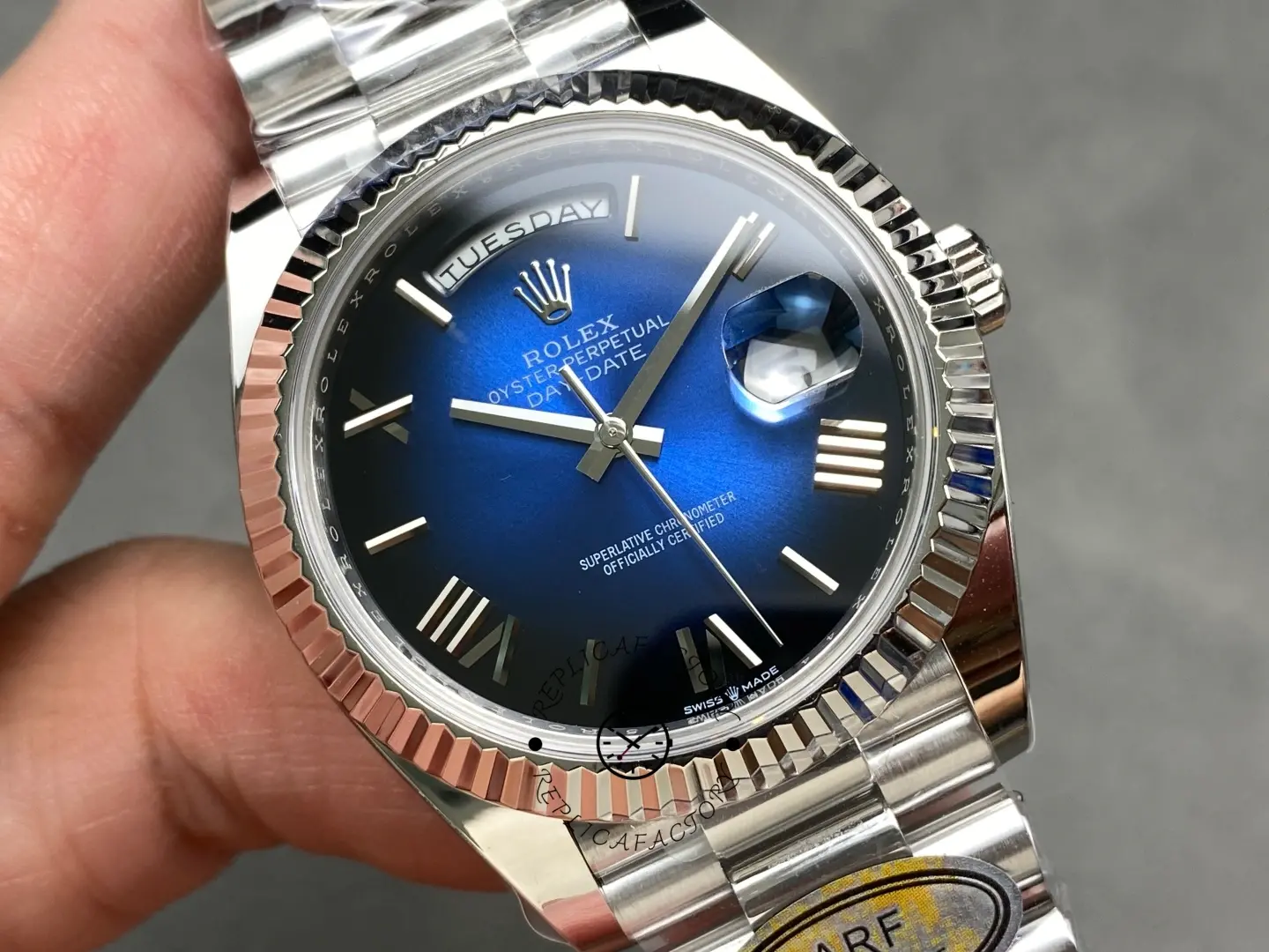 Rolex Day-Date 40MM White Gold 228239-0076 Blue Ombré Dial 1:1 Clone