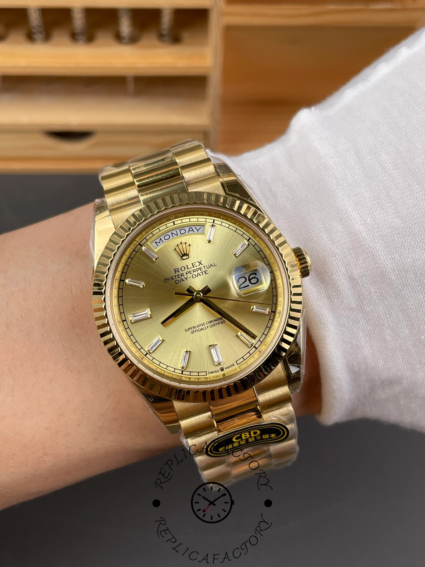Rolex Day Date 36 Champagne Dial Yellow Gold Bracelet 128238 0132