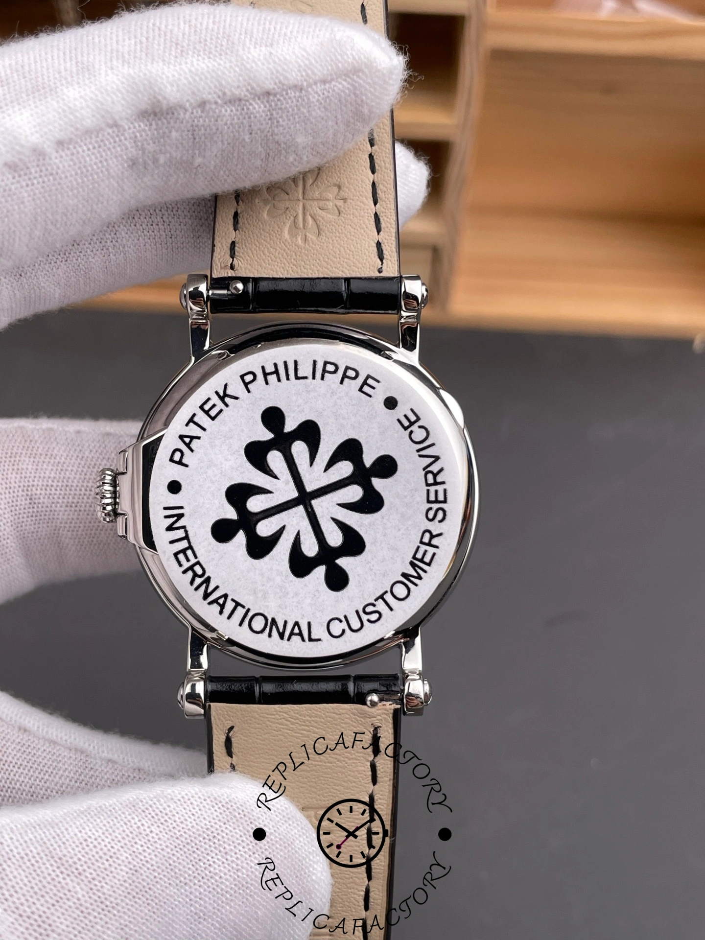 Patek Philippe Calatrava 5153G-001 Guillouche Dial 38mm