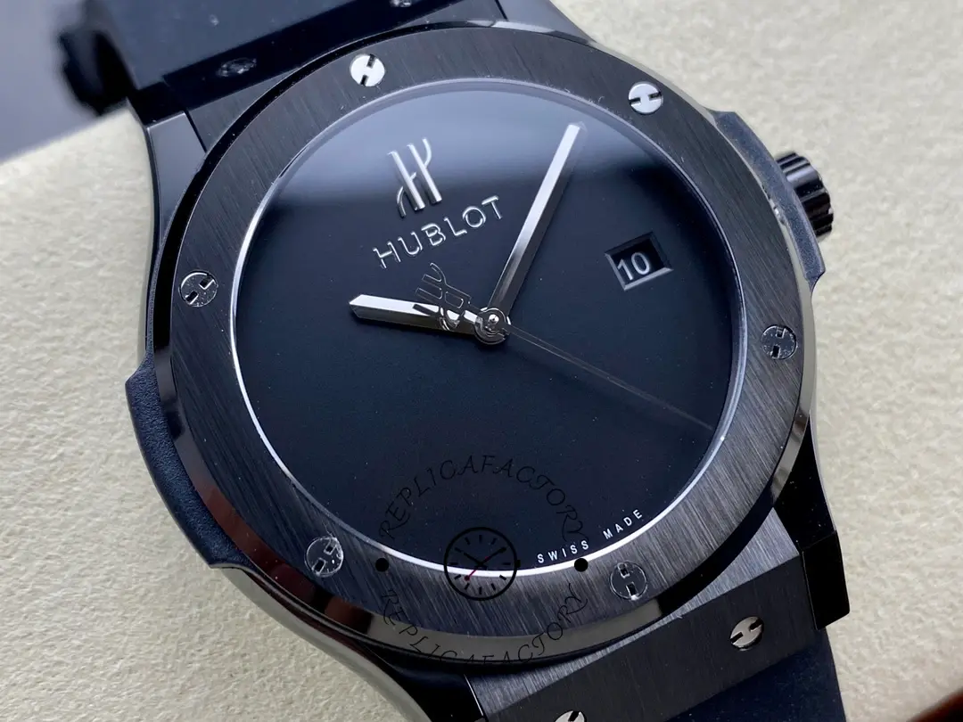 Hublot Classic Fusion 1:1 Clone 542.CX.1270.RX.MDM 42 Black Ceramic