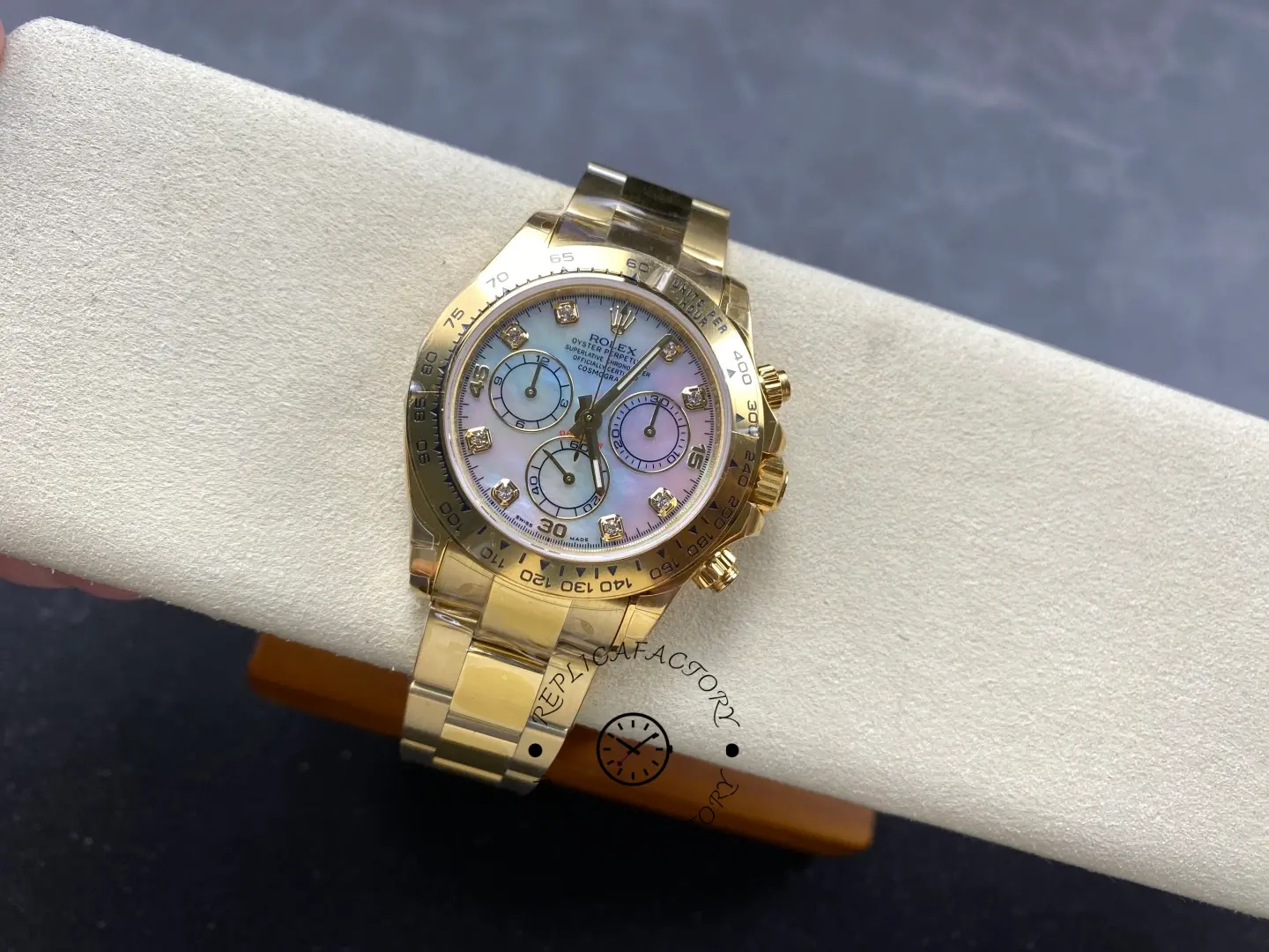Rolex Daytona 116528 Yellow Gold Mother of Pearl Diamond Dial 40mm Mens Replica Watch