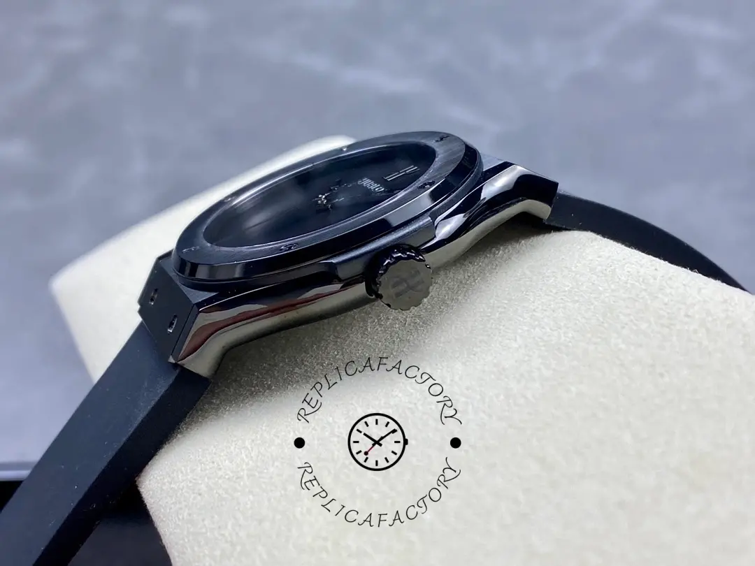 Hublot Classic Fusion 1:1 Clone 542.CX.1270.RX.MDM 42 Black Ceramic
