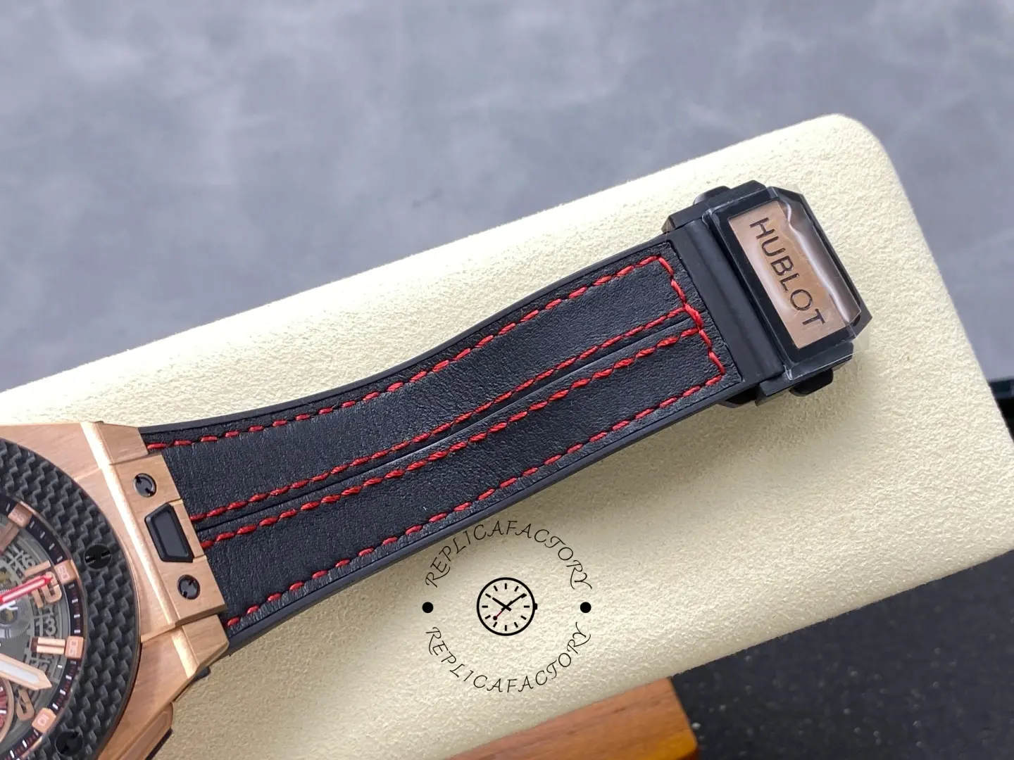 Strap detail of Hublot Big Bang Unico Ferrari 401.OX.0123.VR showing red stitching and strap texture.