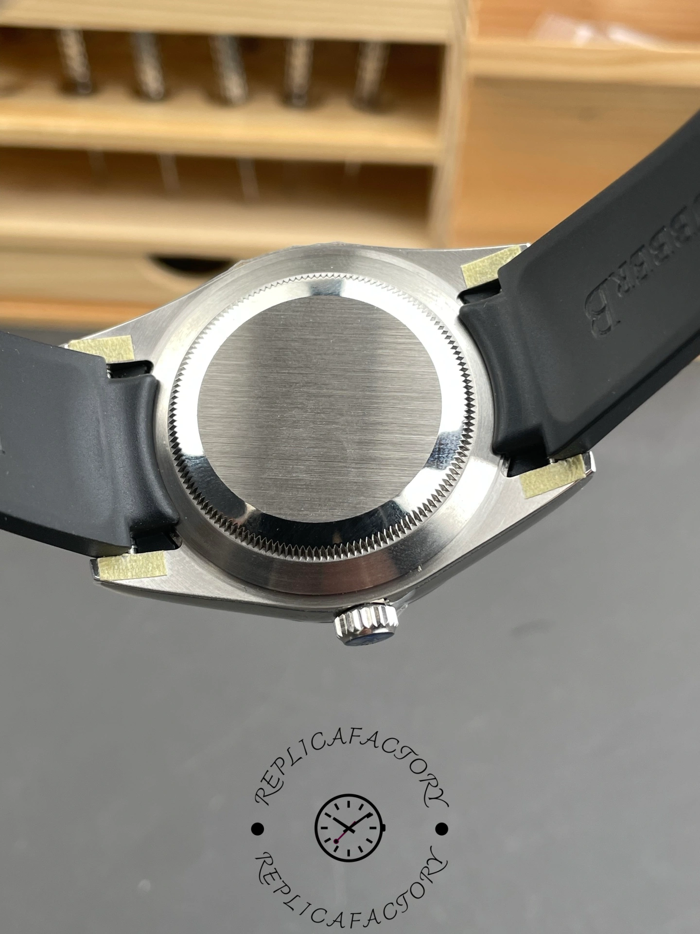 1:1 Clone Rolex Air-King 126900 0001 Black Dial Rubber Strap