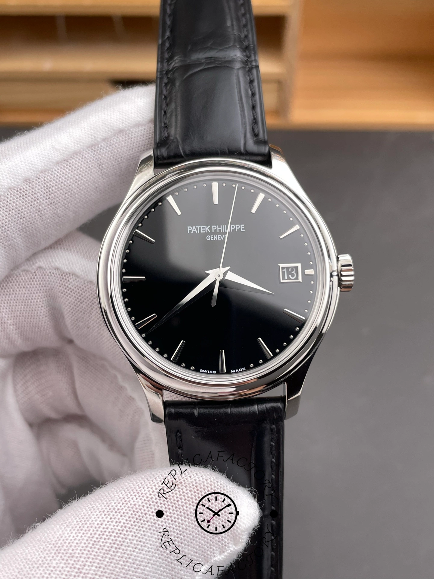 Patek Philippe Calatrava 5227G-010 39MM