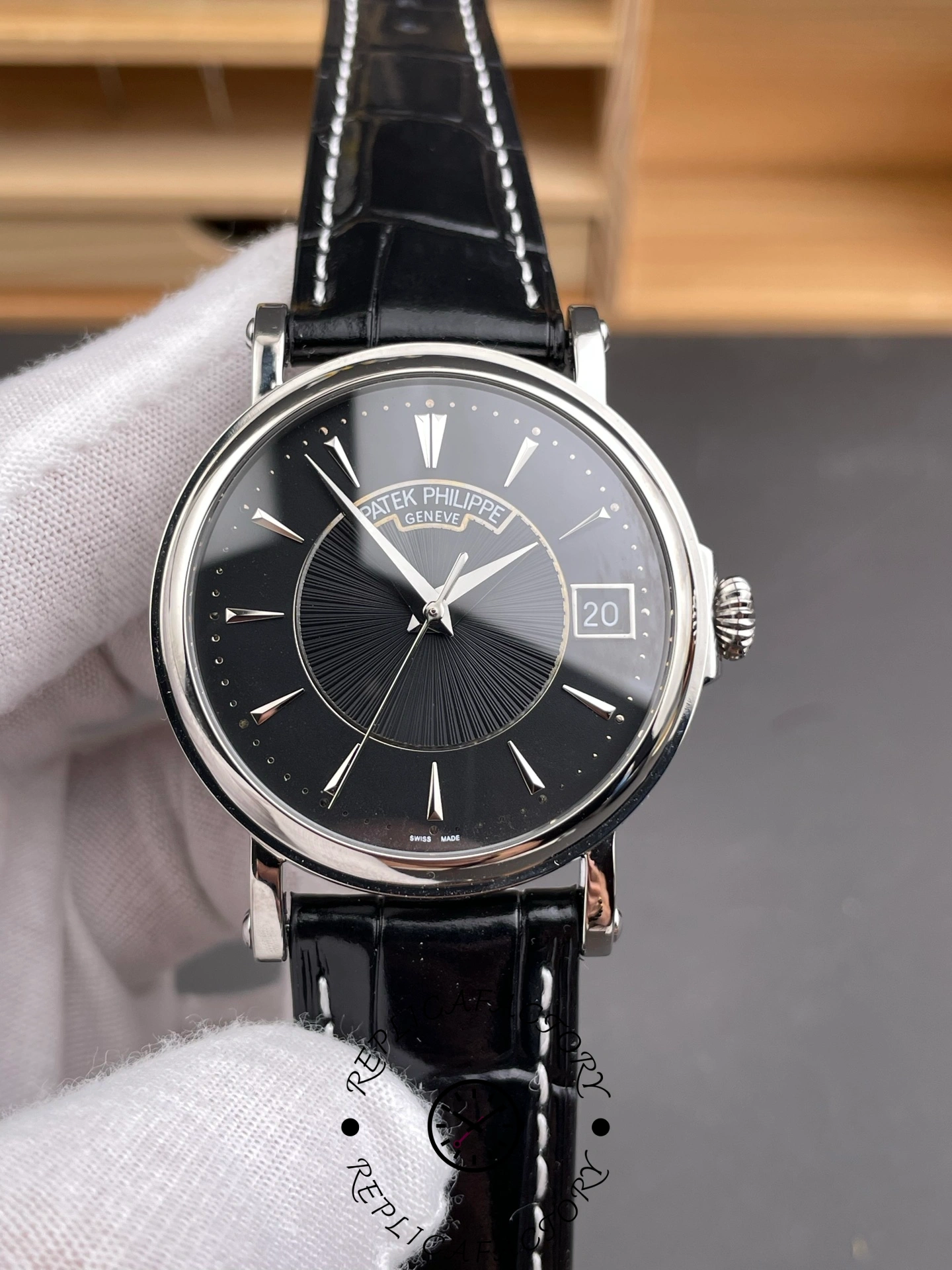 Patek Philippe Calatrava 5153G-001 Date Black Dial 38mm