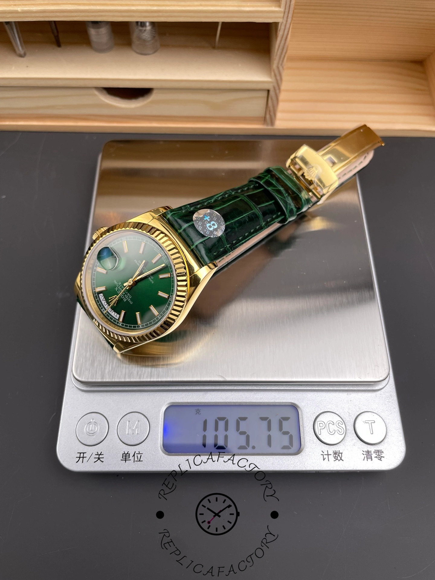 Rolex Day Date 36 Green Dial Solid 18k Yellow Gold 118138 0003