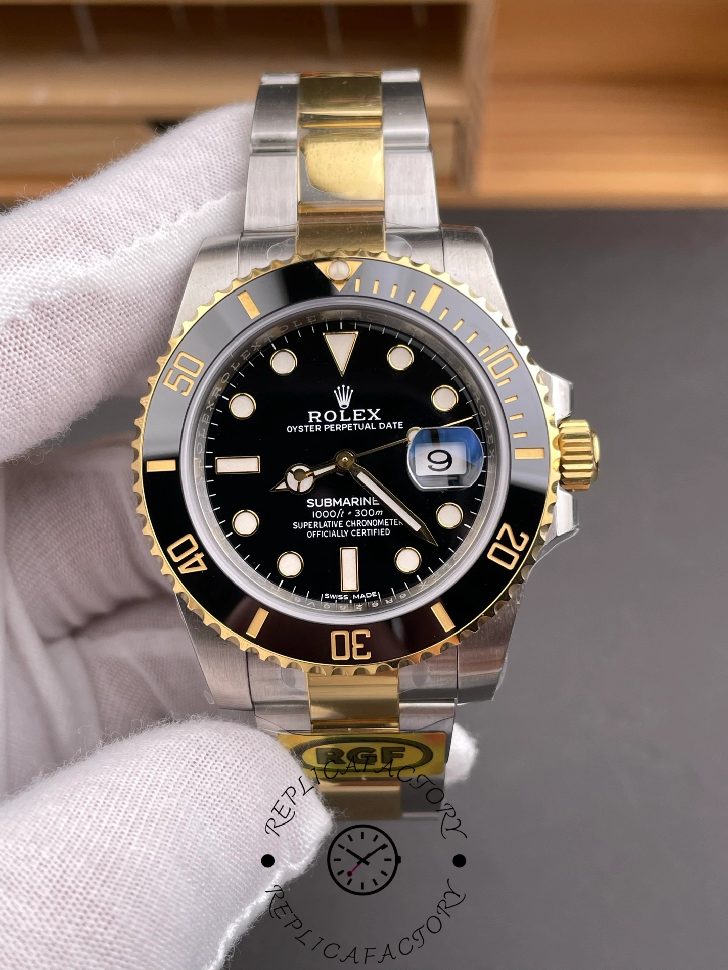 Rolex Submariner Date 116613 Stainless Steel Case Black Dial 40mm Mens Replica Watch