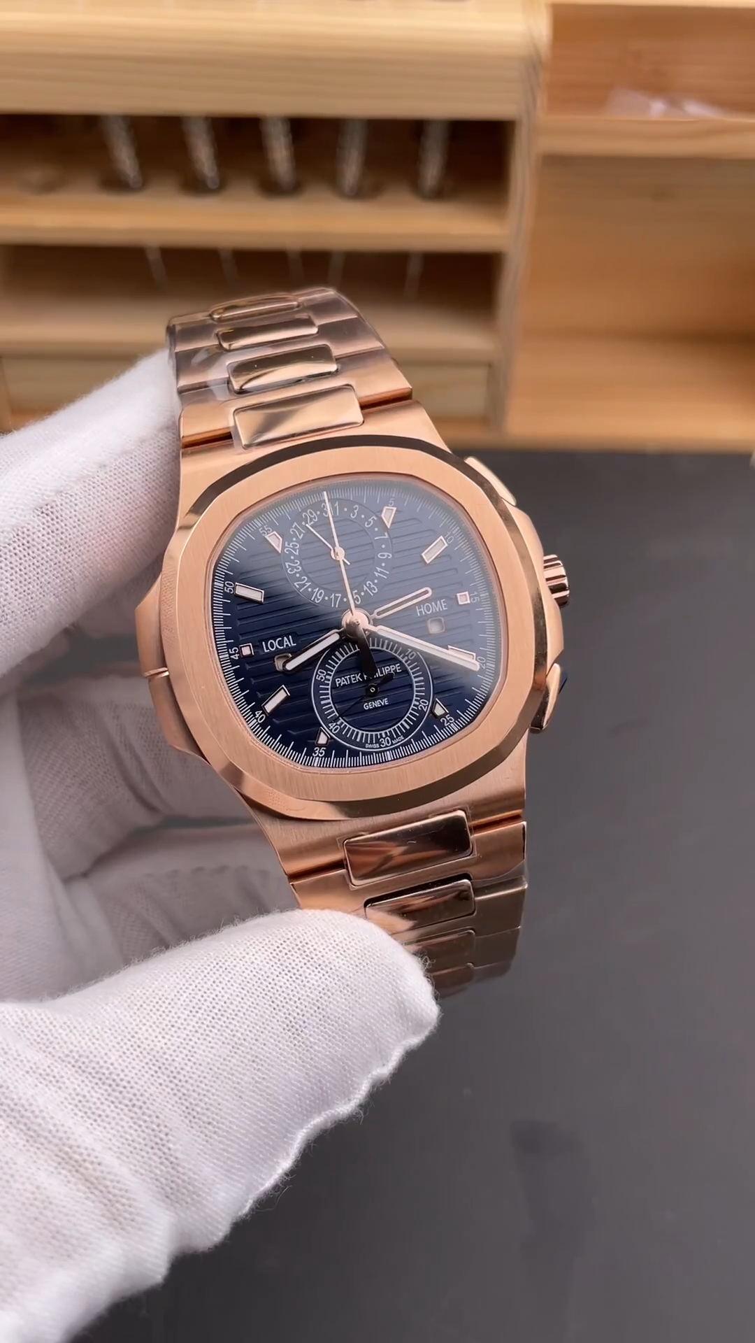 Patek Philippe 5990/1R-001 1:1 Clone Nautilus Blue Dial Watch