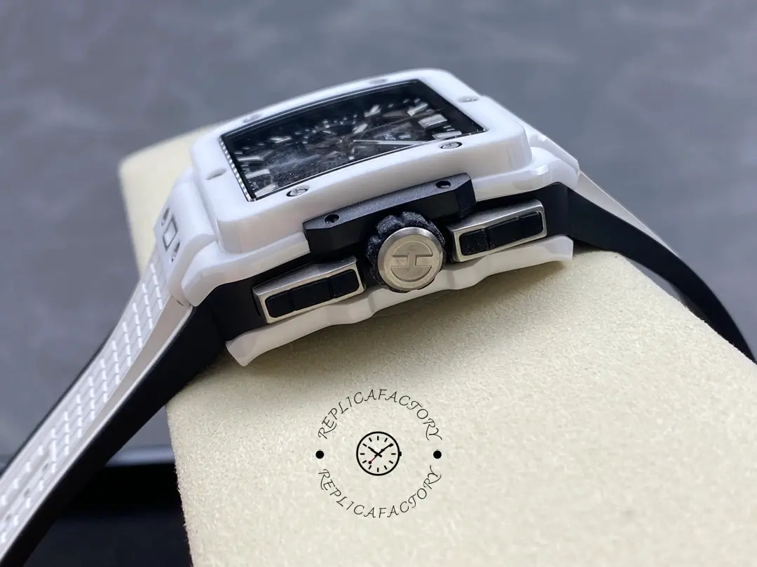 Hublot Spirit of Big Bang 821.HX.0170.RX 42mm Mens