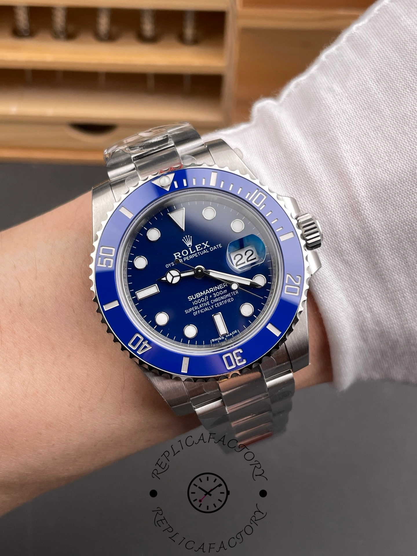 Rolex Submariner 116619LB White Gold Blue Dial 40mm Mens Replica Watch