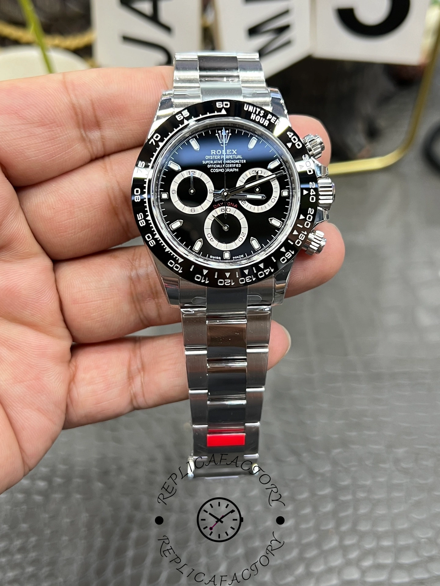 Rolex Daytona 116520 Stainless Steel Case Black Dial 40MM Mens Replica Watch
