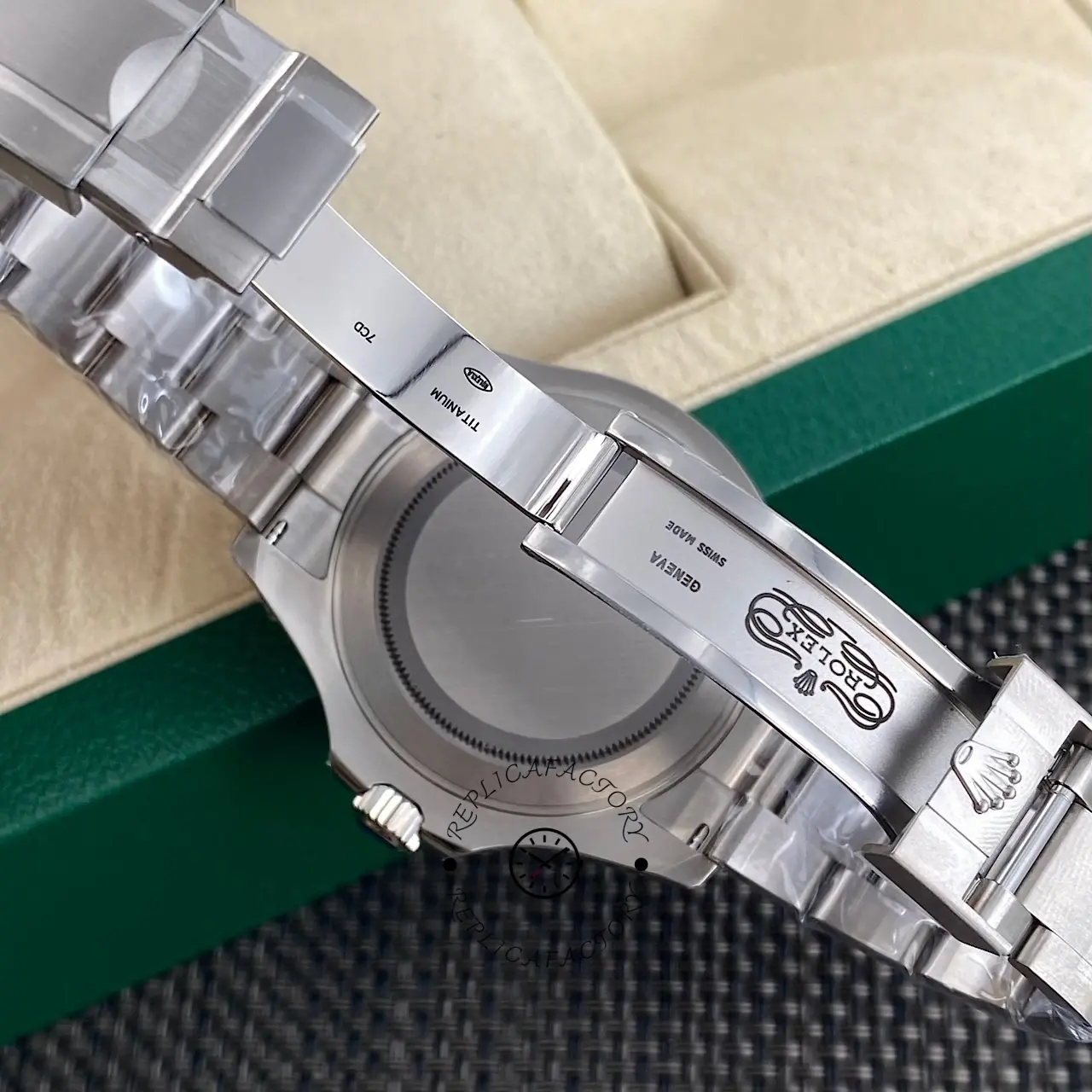 Clasp interior view of Rolex Yacht-Master 226627-0001 Oyster bracelet with folding clasp open.