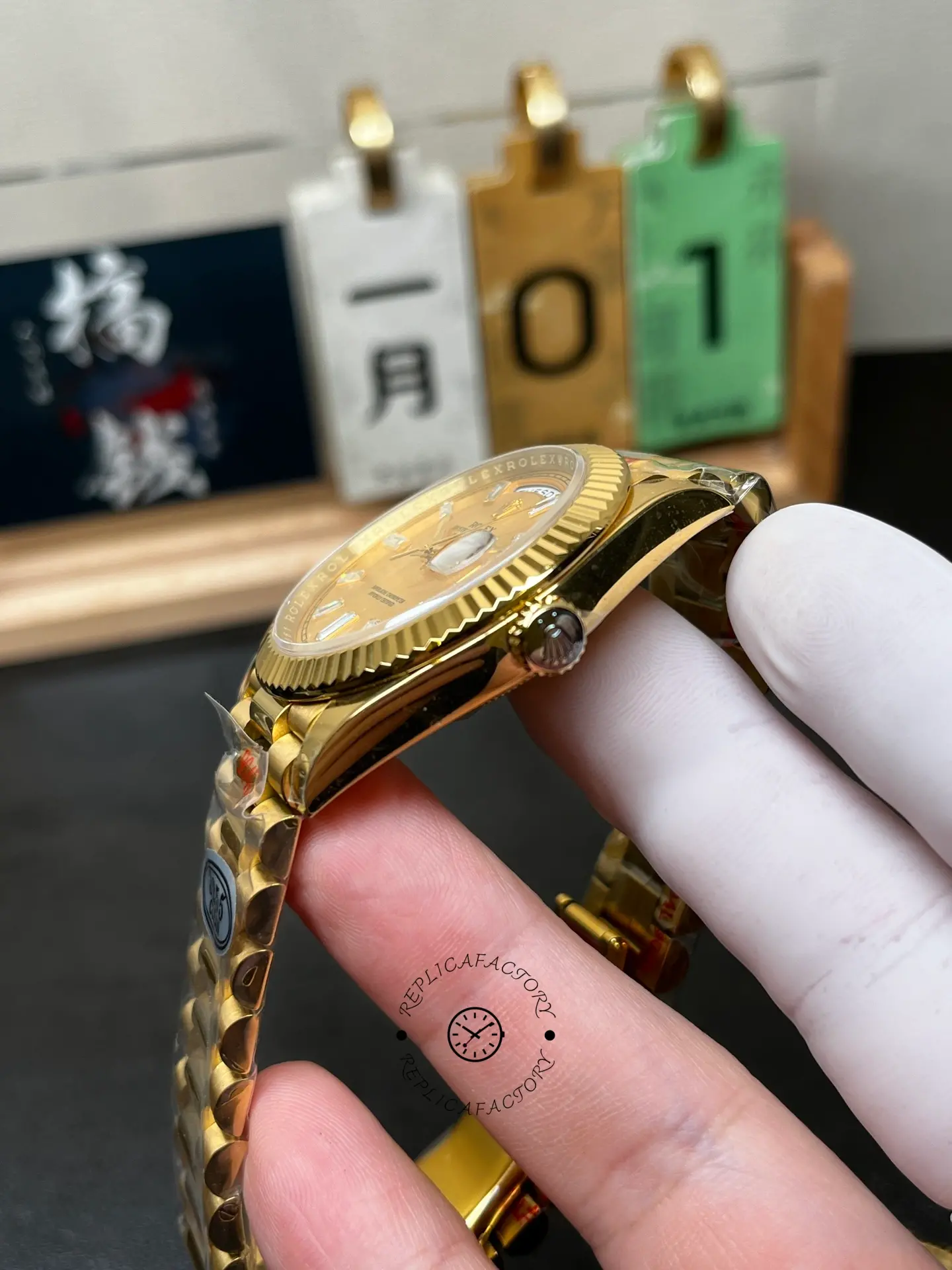 Rolex Day Date 40 Yellow Gold Champagne Dial m228238 0005