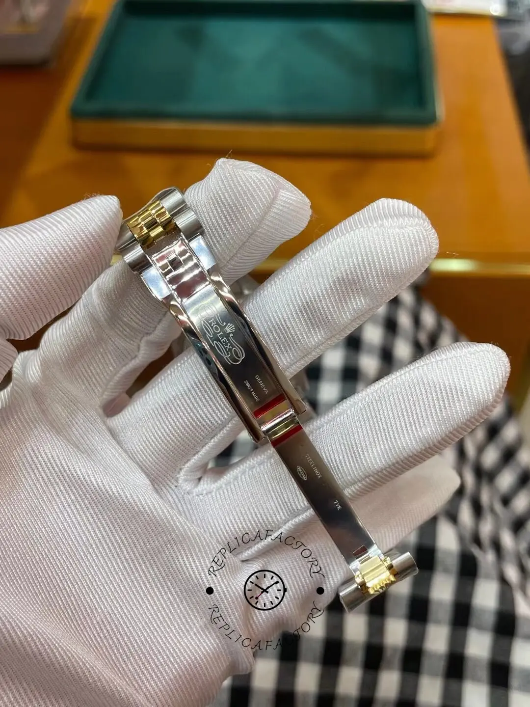 Rolex Datejust 31mm Stainless Steel and Yellow Gold 278273 0030 Green Jubilee
