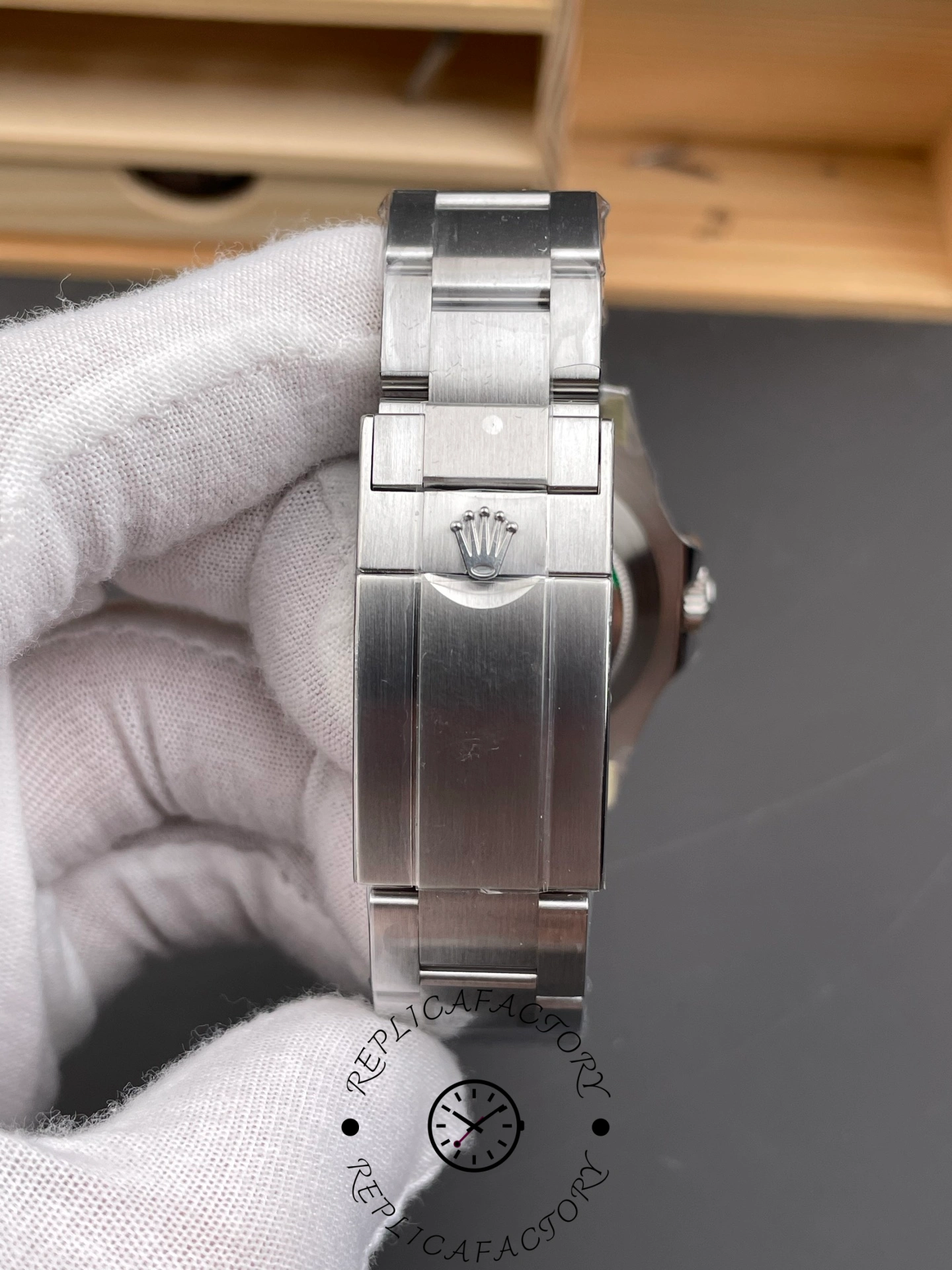 Rolex Explorer II m226570 0001 Stainless Steel White Dial 42MM Mens Replica Watch