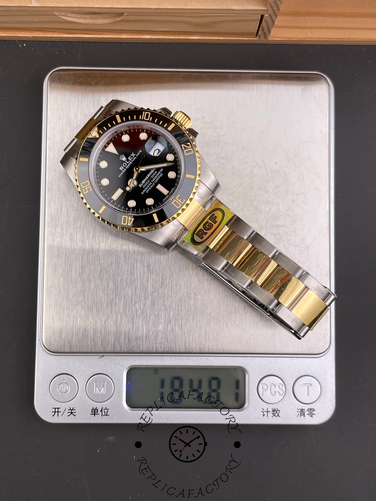 Rolex Submariner Date 116613 Stainless Steel Case Black Dial 40mm Mens Replica Watch