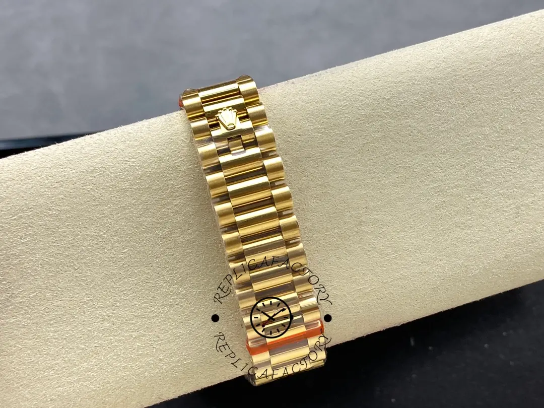 Rolex Day-Date 128238 Fluted Bezel Green Diamond Dial 36MM Unisex Replica Watch