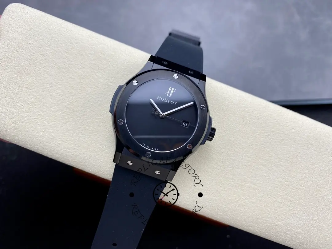 Hublot Classic Fusion 1:1 Clone 542.CX.1270.RX.MDM 42 Black Ceramic