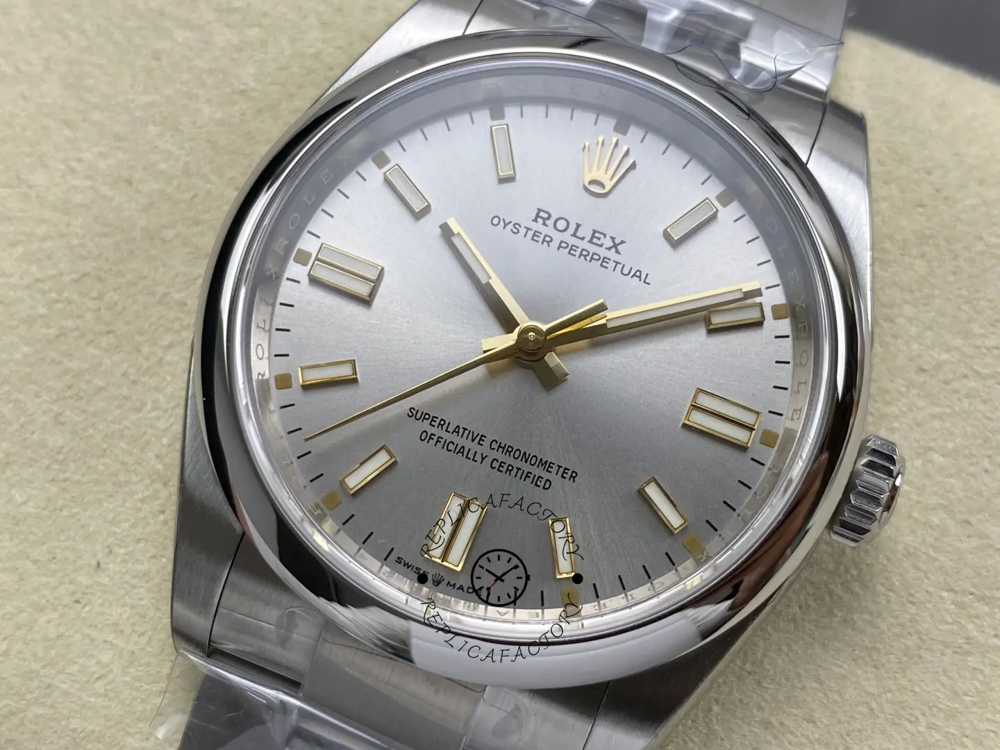 Rolex Oyster Perpetual 41 Silver Dial Steel M124300 0001 Men's Watch