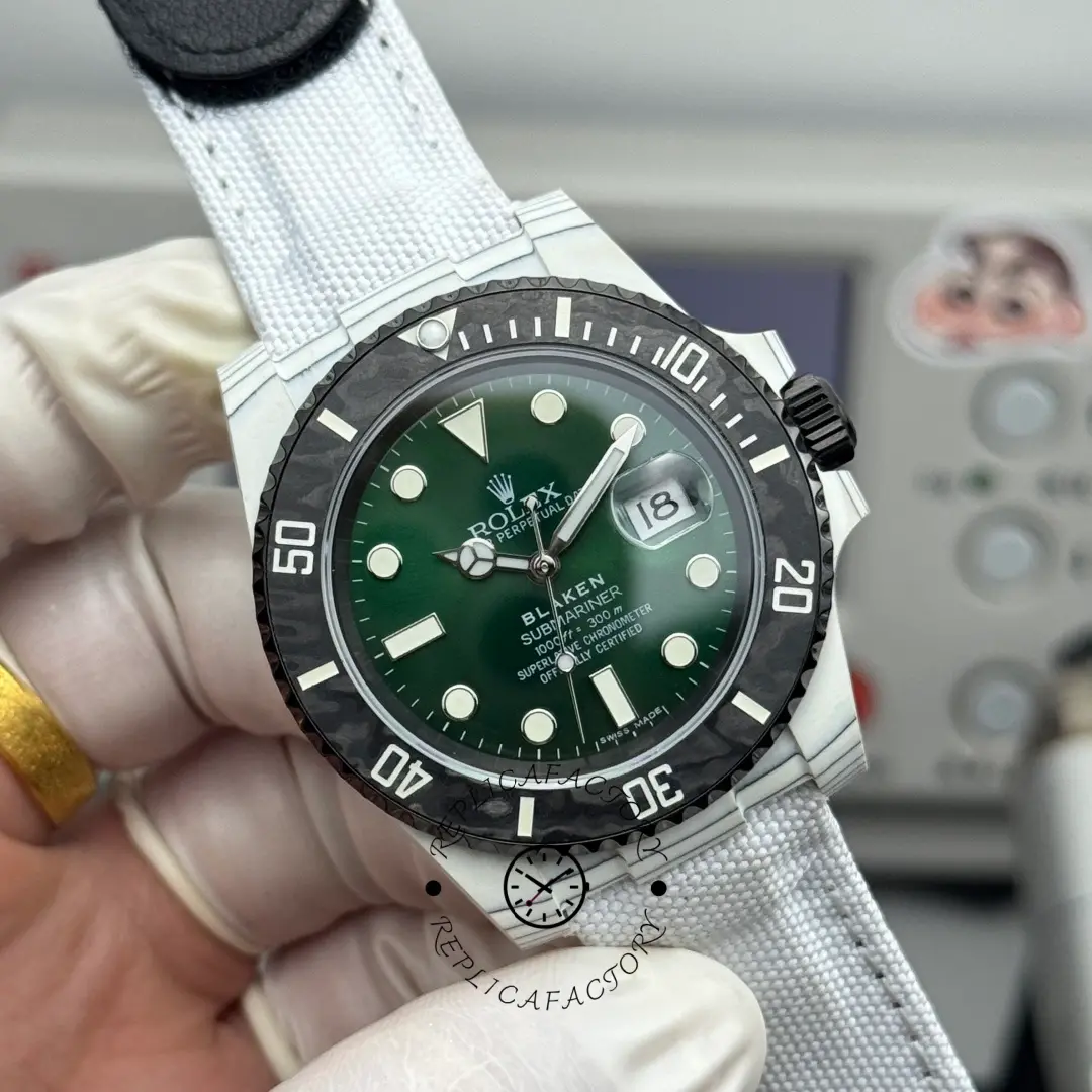 Replica Rolex Submariner 40mm Green Dial White Nylon Strap 116610