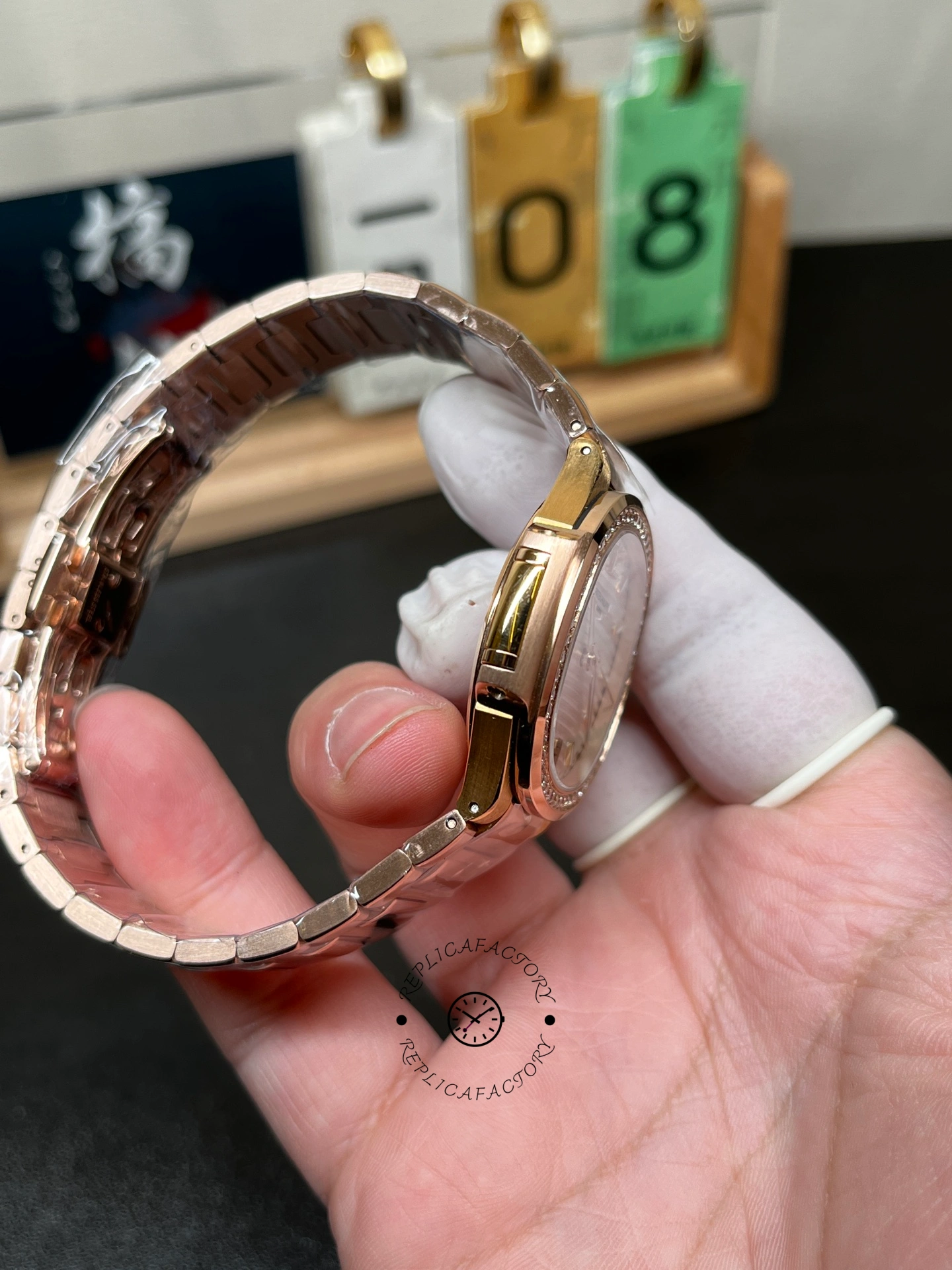 Replica Patek Philippe Nautilus 7118 1200R 001 Watch