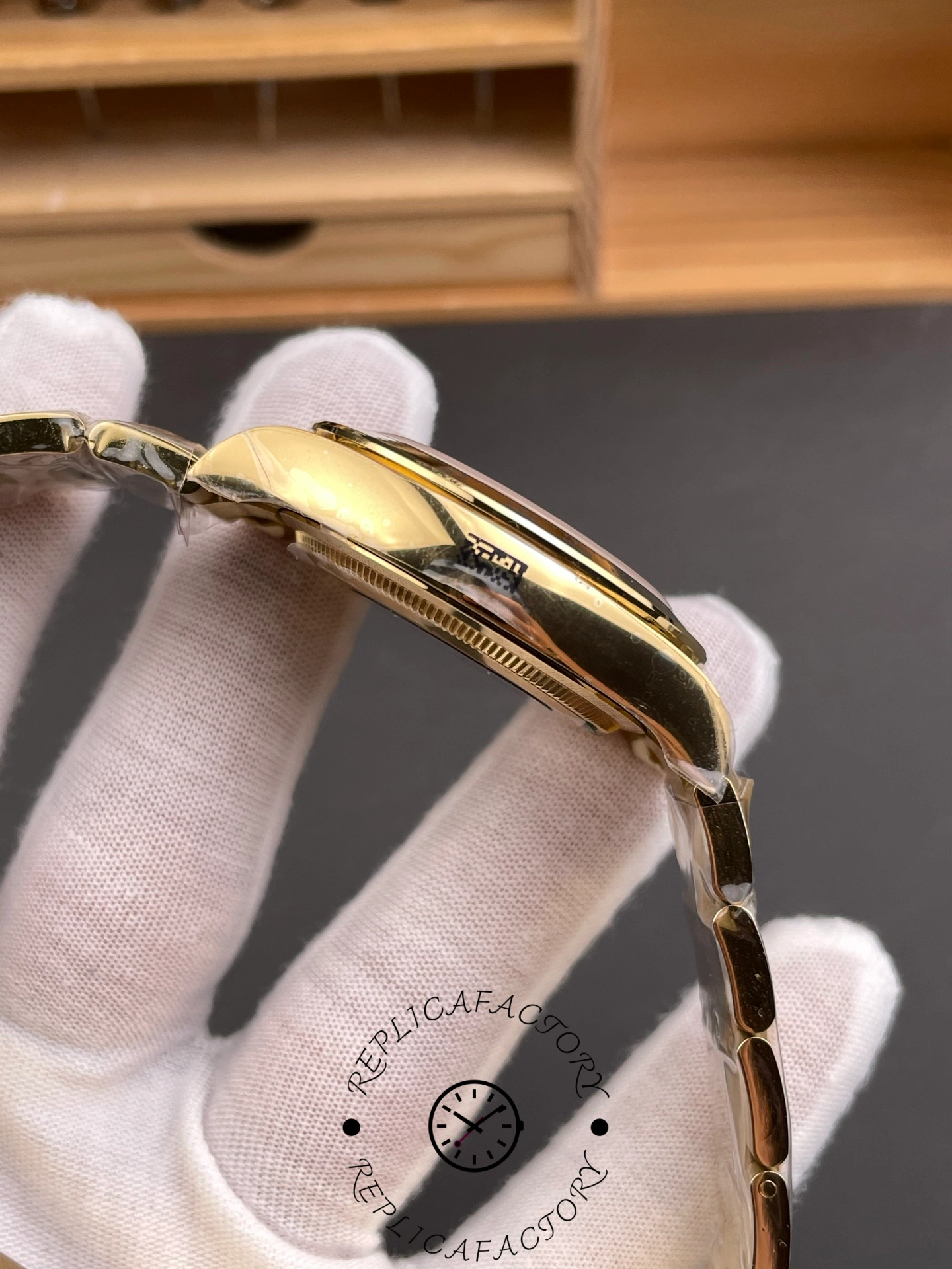 Rolex Daytona 40mm Yellow Gold Oyster Bracelet with Black Stick Dial 126508 0004
