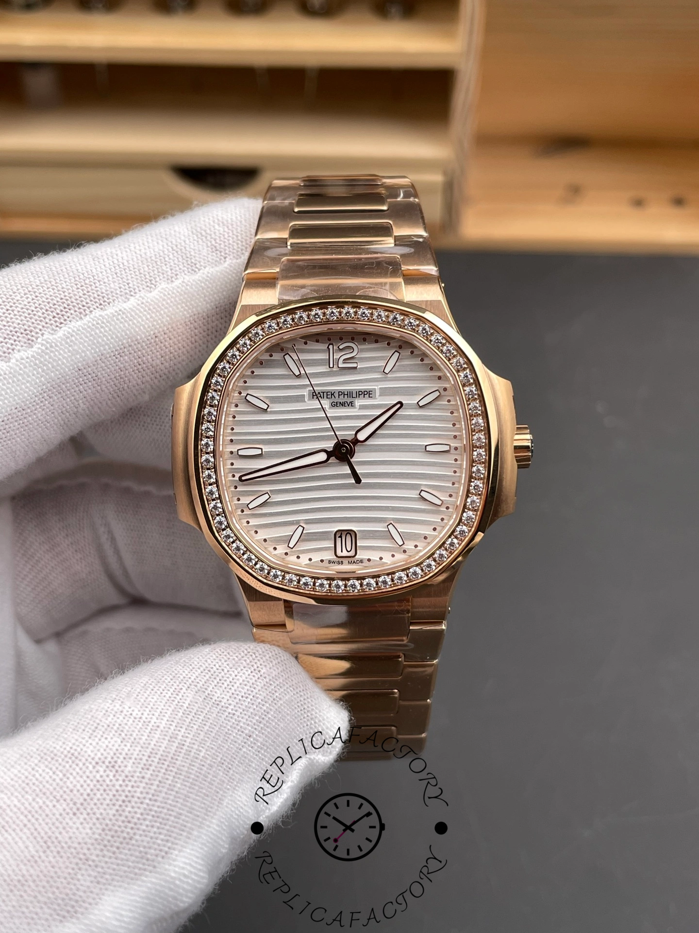 Patek Philippe Nautilus Ladies Rose Gold & Yellow Gold Silver Dial 7118 1R 001 35.2mm
