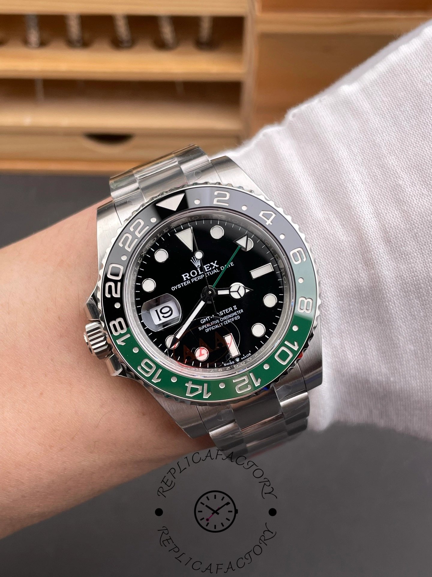 Rolex GMT Master II Oystersteel M126710GRNR 0004 Automatic 40mm