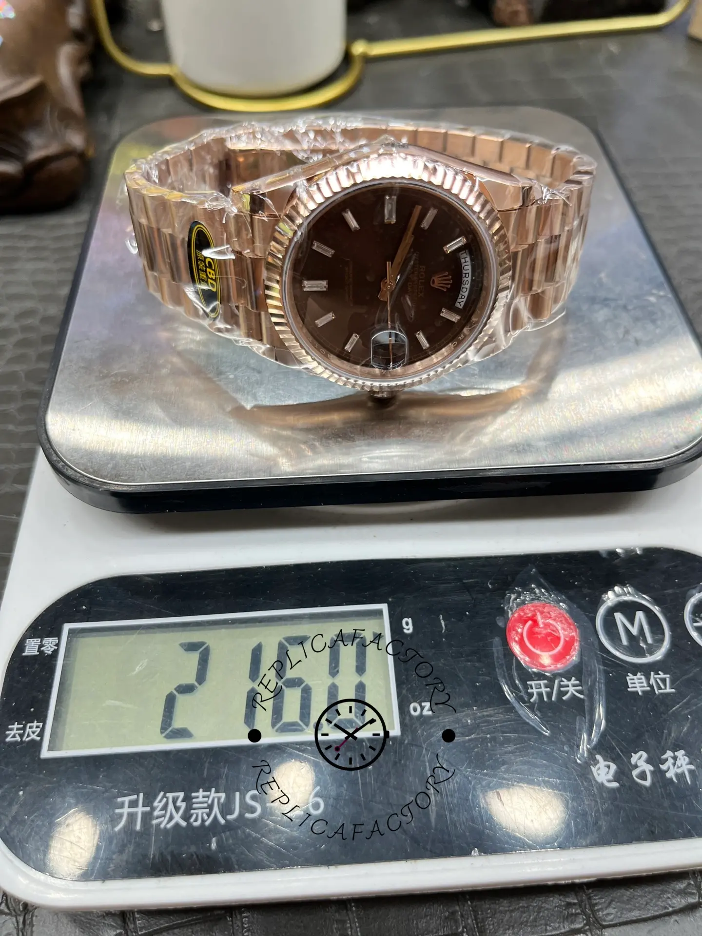 Rolex Day Date 40 18kt Everose Gold Rolex President Chocolate Dial m228235 0003