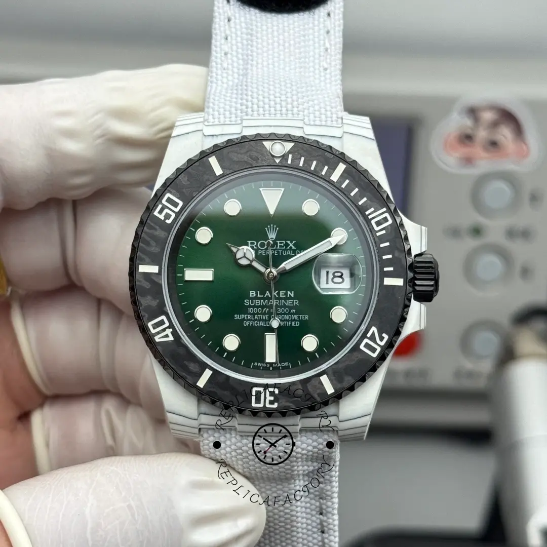 Replica Rolex Submariner 40mm Green Dial White Nylon Strap 116610