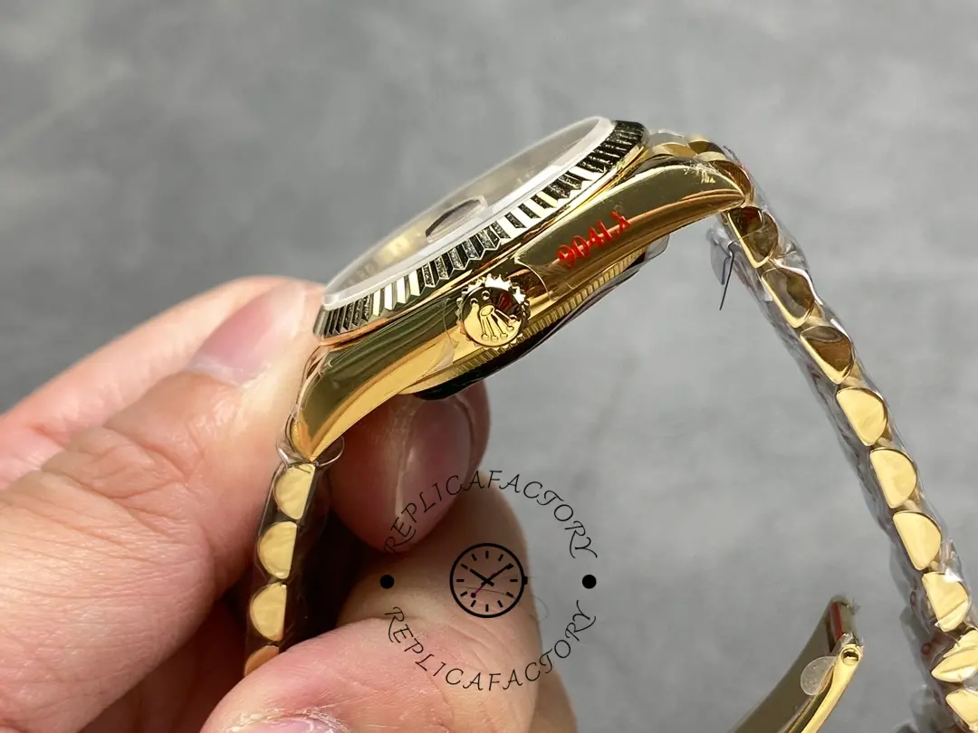 Rolex Day Date 36 Champagne Dial Yellow Gold Bracelet 128238 0132