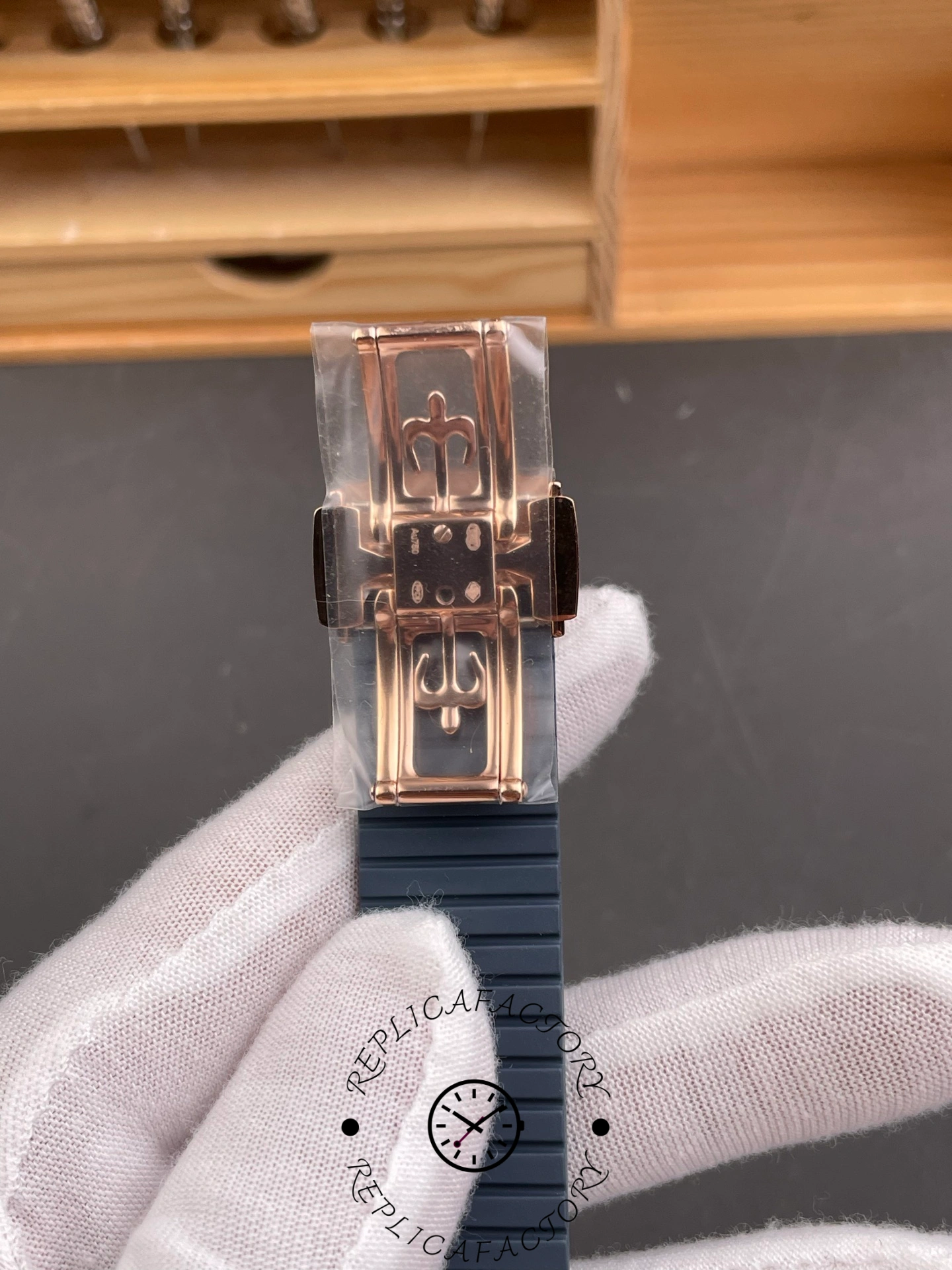 Replica Patek Philippe Aquanaut 5261R-001 Luce Annual Calendar