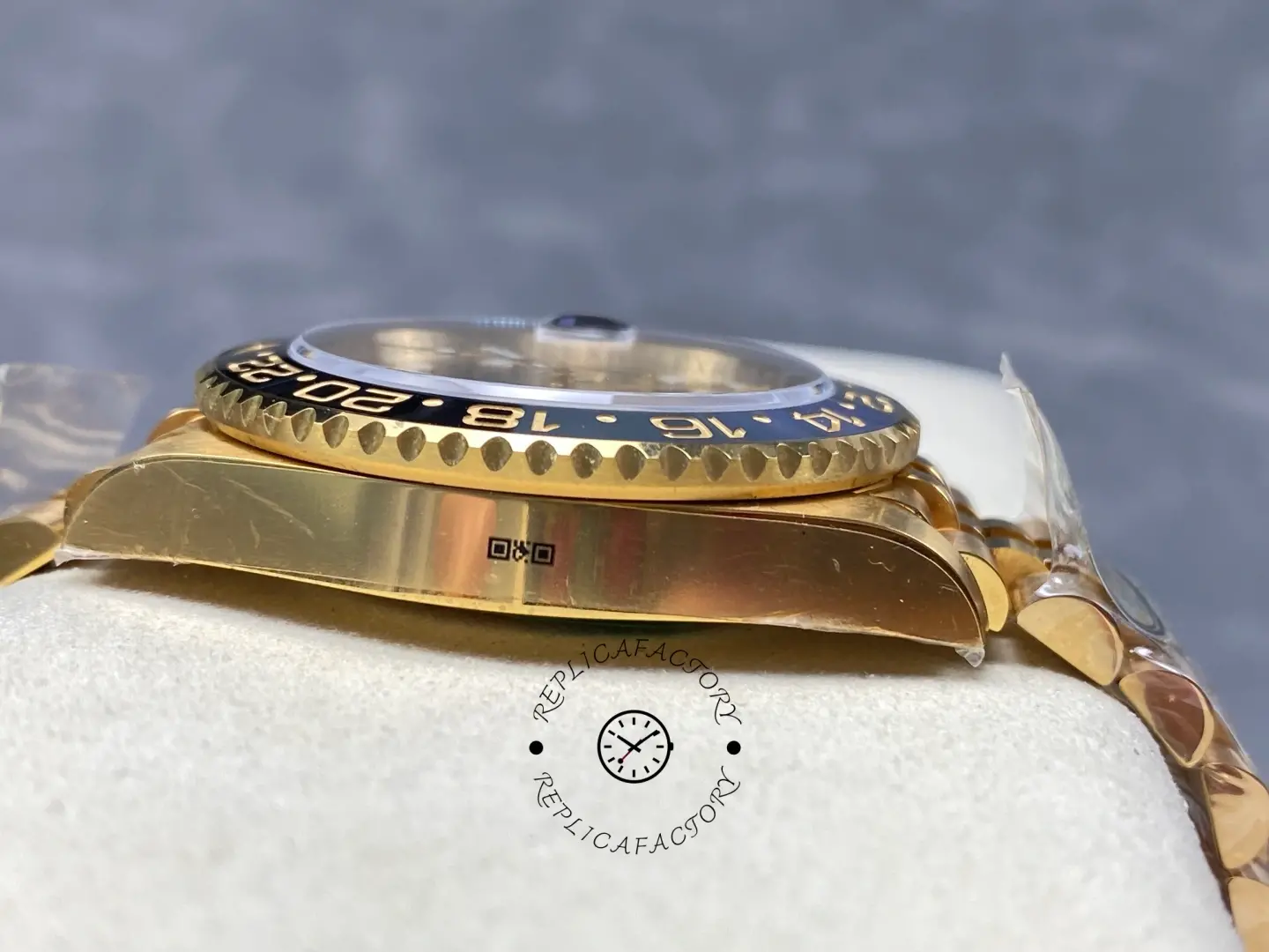 Rolex GMT-Master II side profile gold case thickness