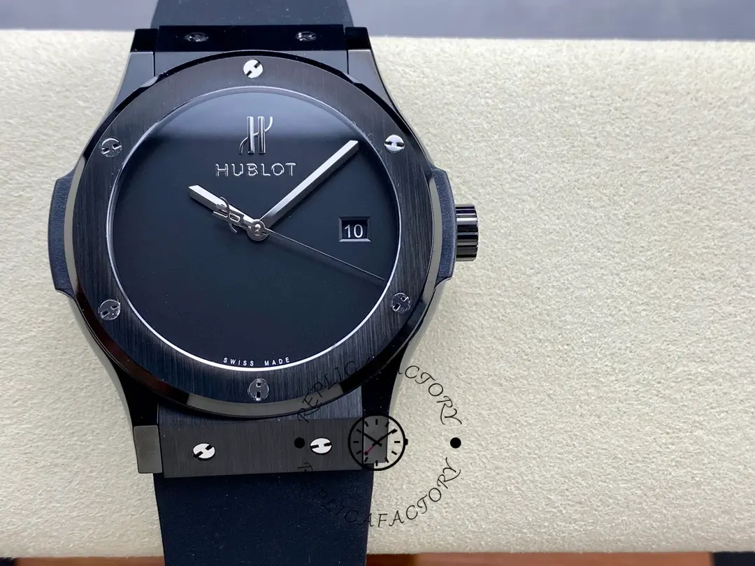 Hublot Classic Fusion 1:1 Clone 542.CX.1270.RX.MDM 42 Black Ceramic