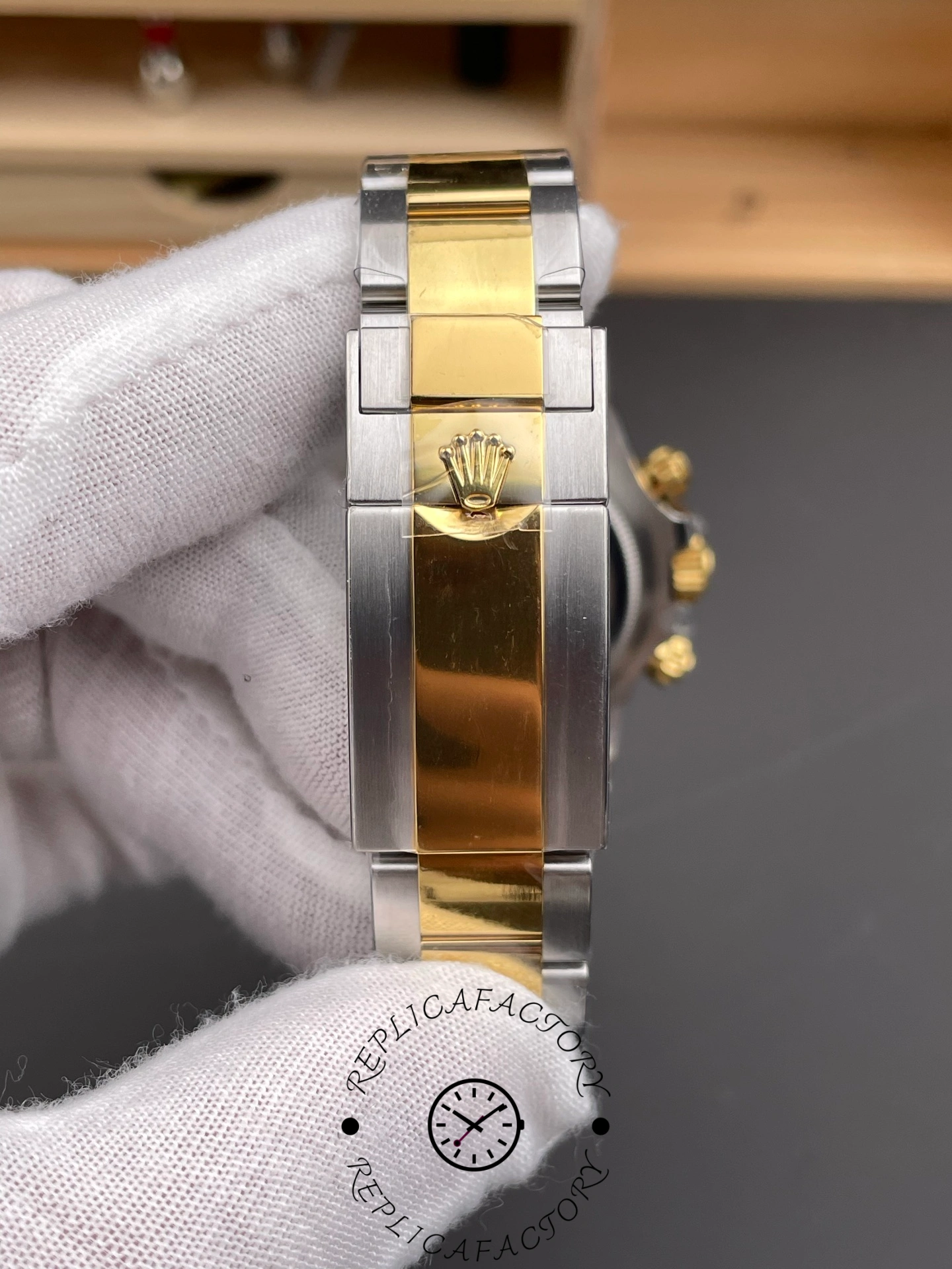 Rolex Daytona Cosmograph 126508 0003 Yellow Gold Black Dial Replica Watch