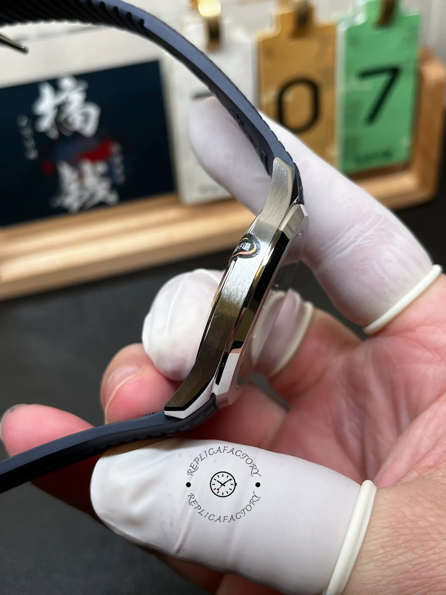 Side profile of Patek Philippe Aquanaut 5168G-001 showing case thickness.