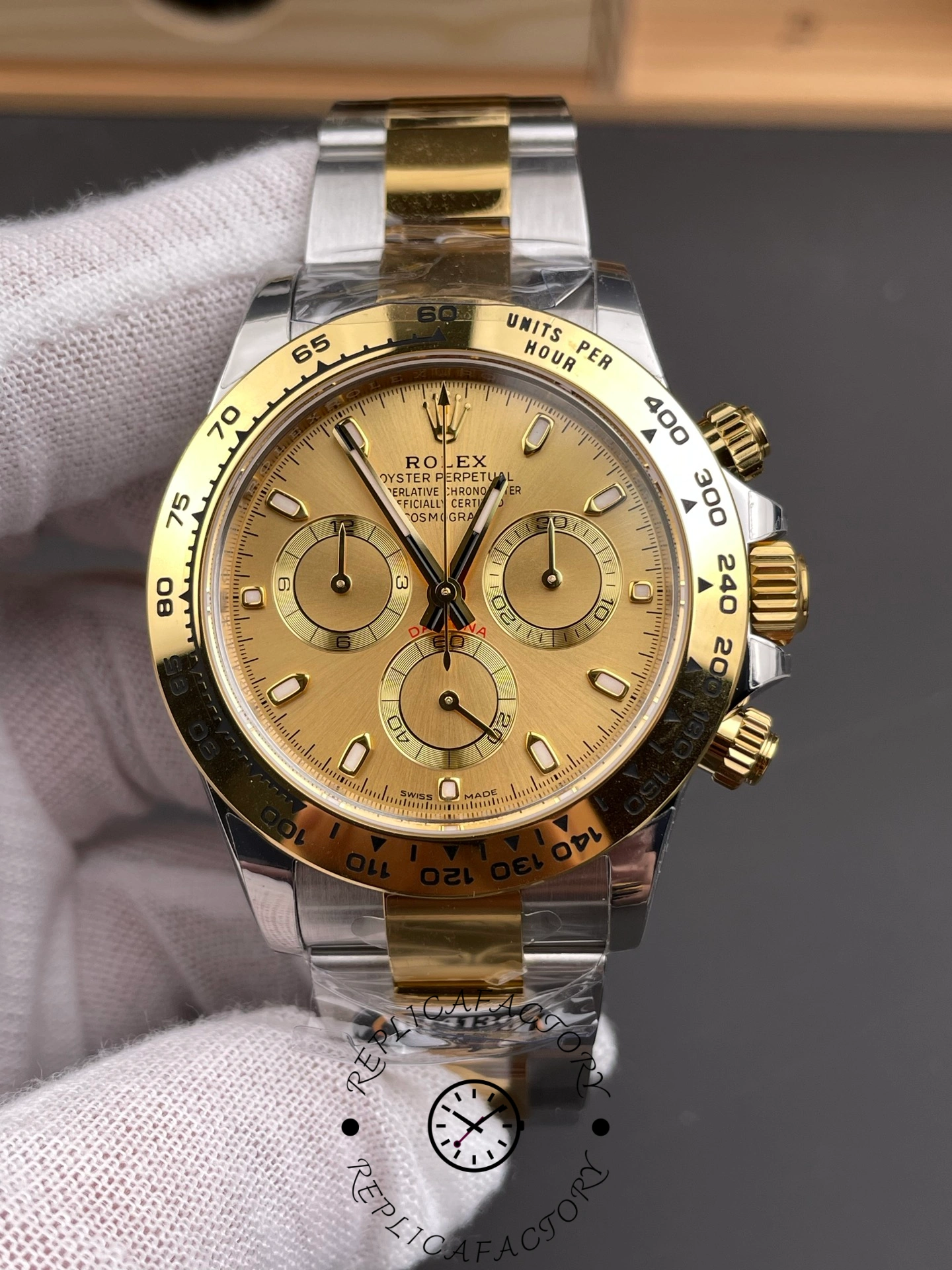 Rolex Cosmograph Daytona 116503 Champagne Index Dial 40MM Mens Replica Watch