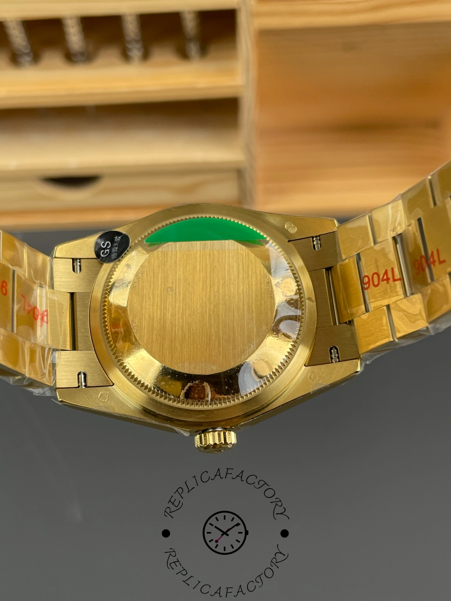 Rolex Day-Date 128238 0008 Fluted Bezel Champagne Diamond Dial 36MM Unisex Replica Watch