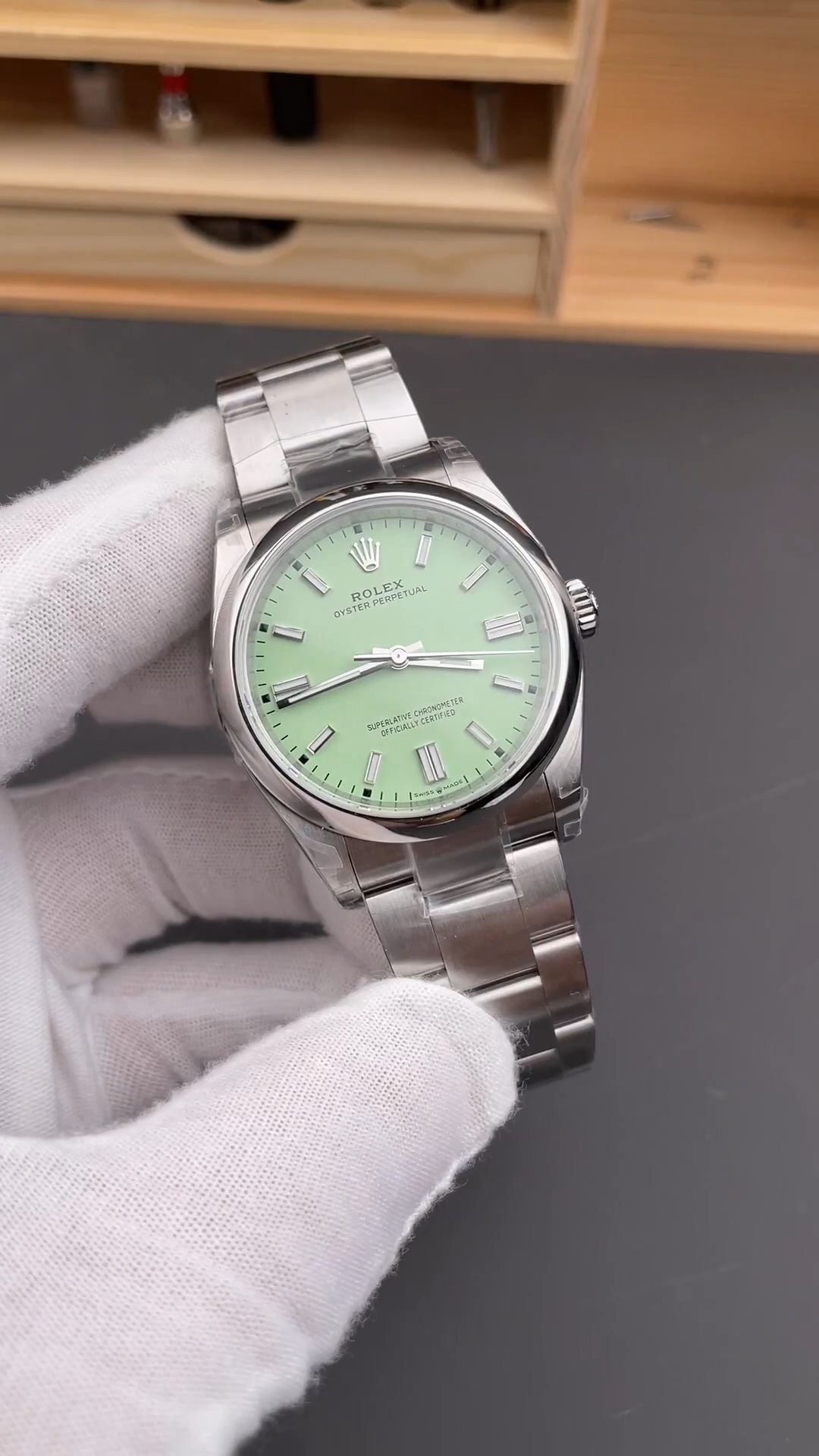 Rolex Oyster Perpetual Replica 31mm 277200-0012 Pistachio-Green Dial