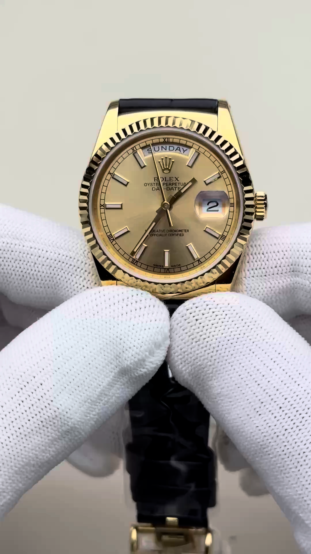 1:1 Clone Rolex Day-Date Champagne Index Dial 36 Leather Strap 118138