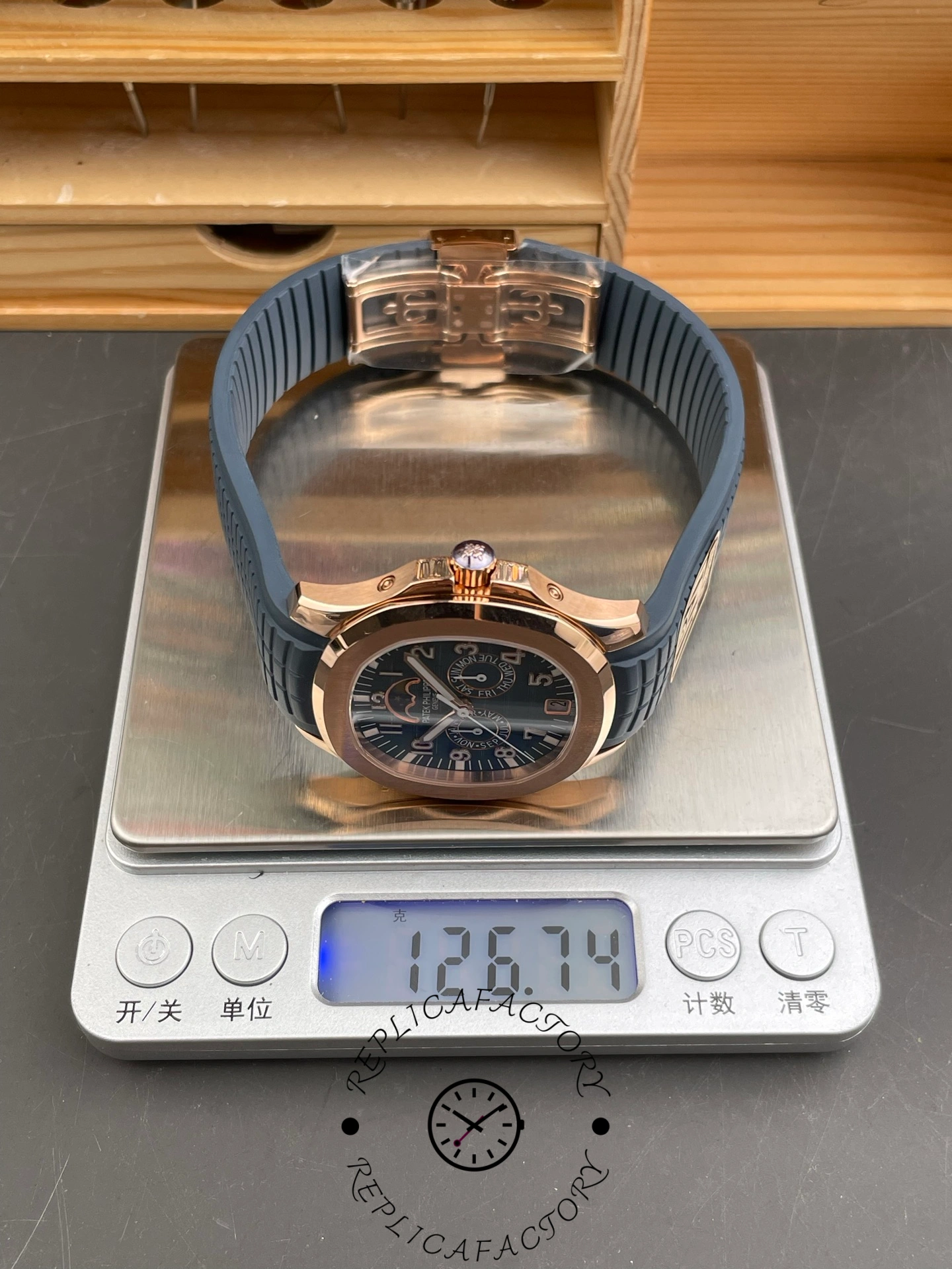 Replica Patek Philippe Aquanaut 5261R-001 Luce Annual Calendar