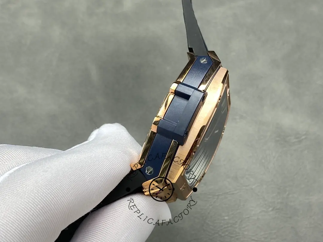 Hublot Spirit of Big Bang Chronograph King Gold Blue Leather Men's Watch 601.OX.7180.LR